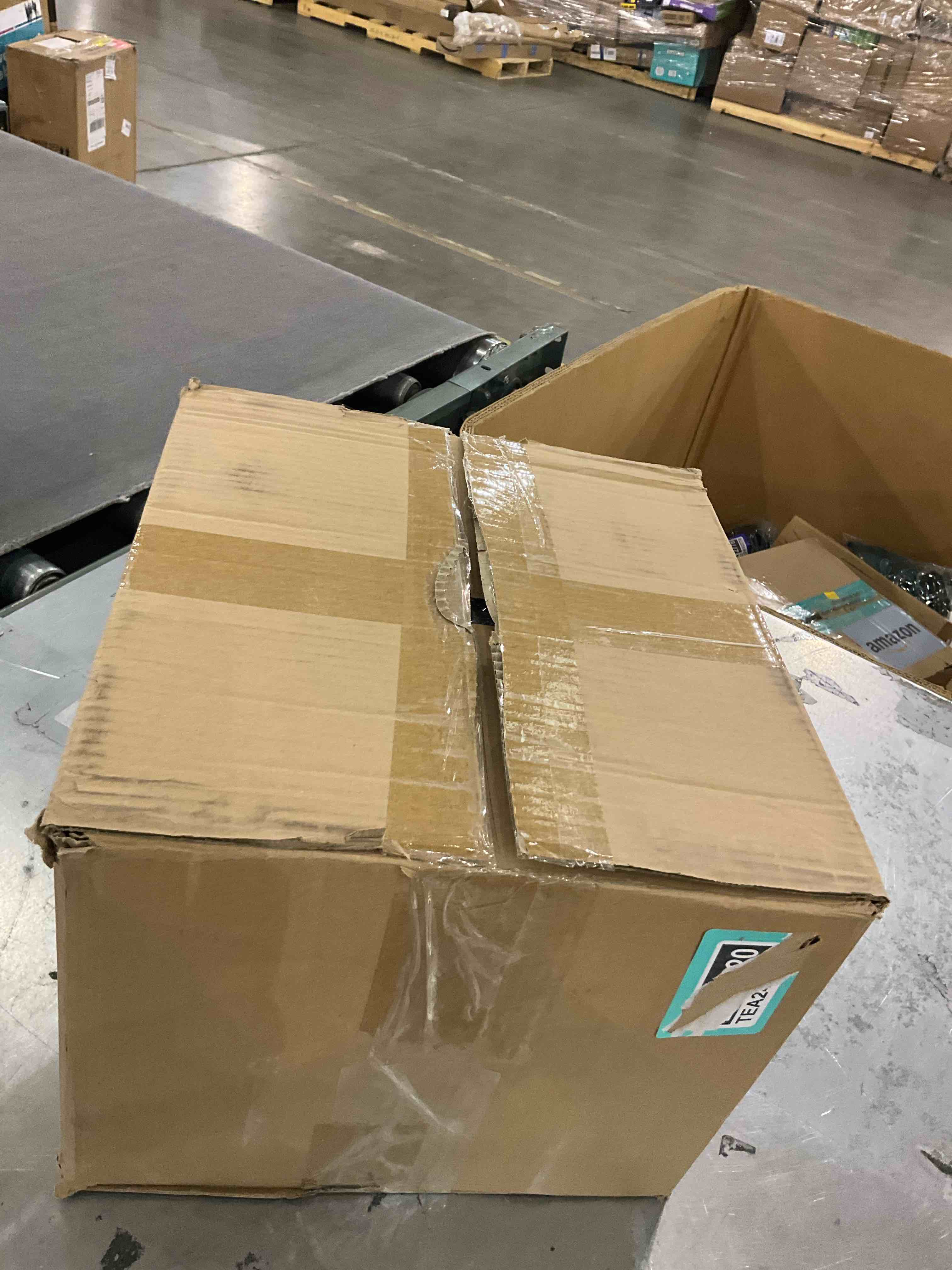 https://s3.amazonaws.com/lotting-images-prod/bidfta/PPE2497100_1746185341760.jpeg