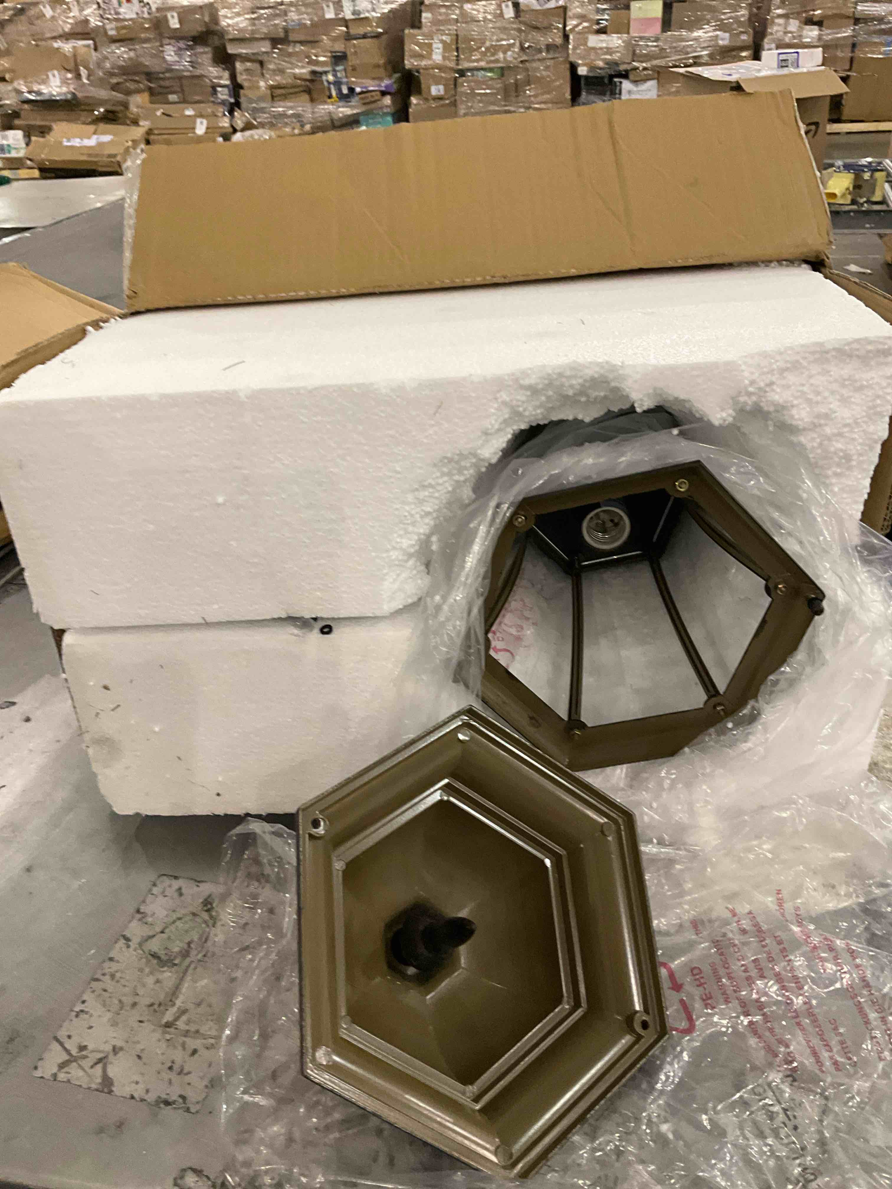 https://s3.amazonaws.com/lotting-images-prod/bidfta/PPE2497101_1746186126391.jpeg