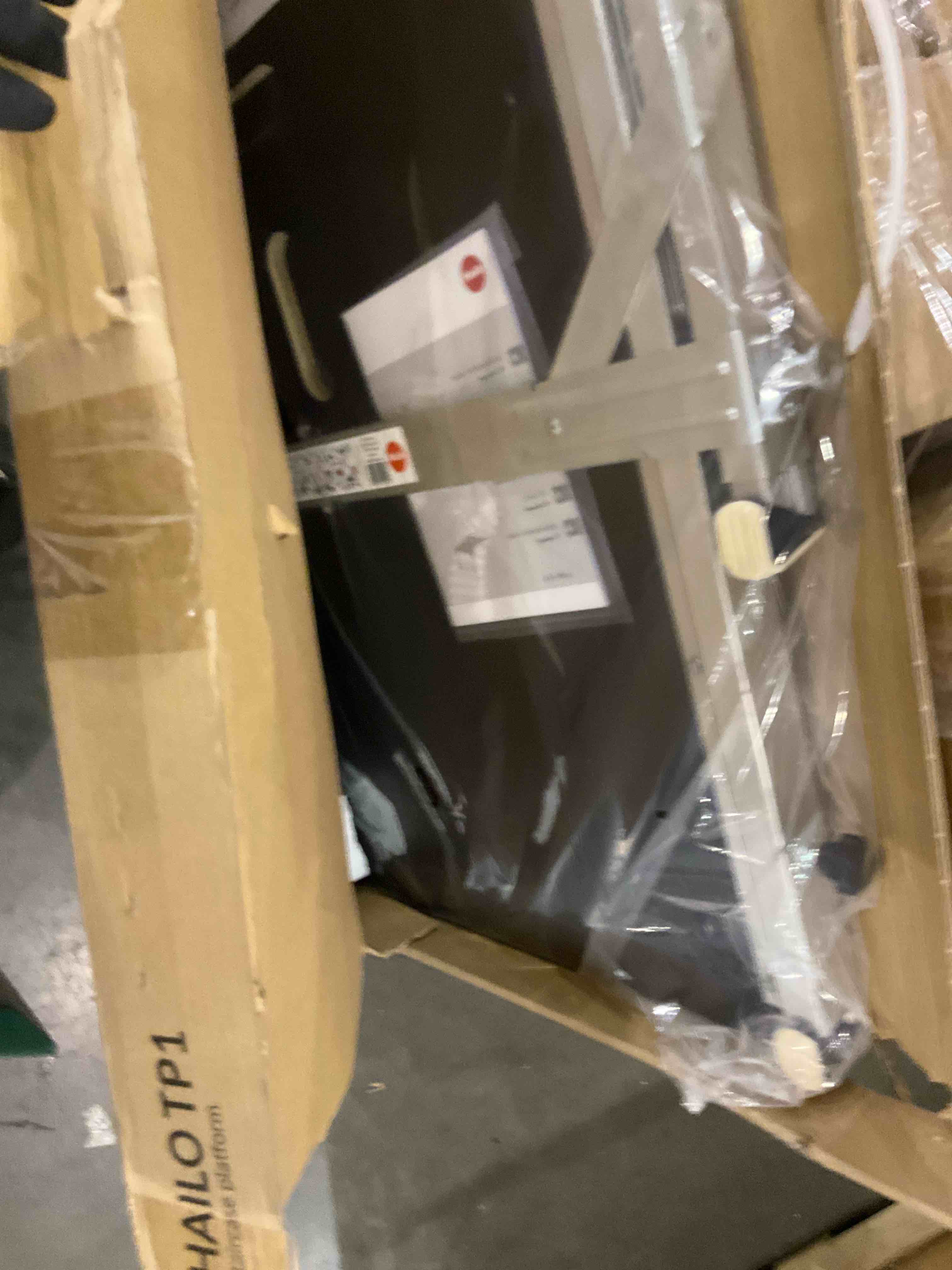 https://s3.amazonaws.com/lotting-images-prod/bidfta/PPE2497151_1746184959660.jpeg