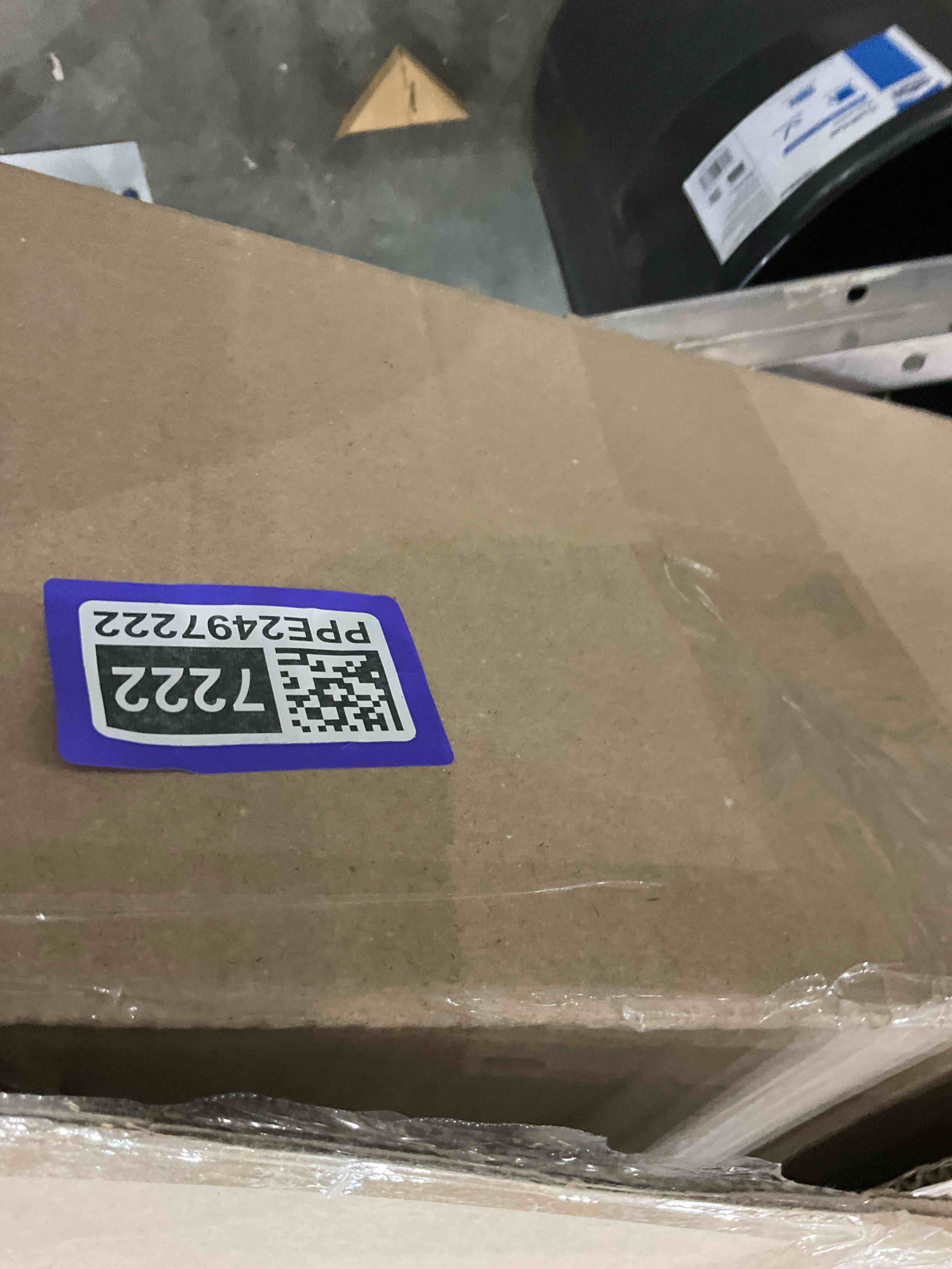 https://s3.amazonaws.com/lotting-images-prod/bidfta/PPE2497222_1746187922336.jpeg