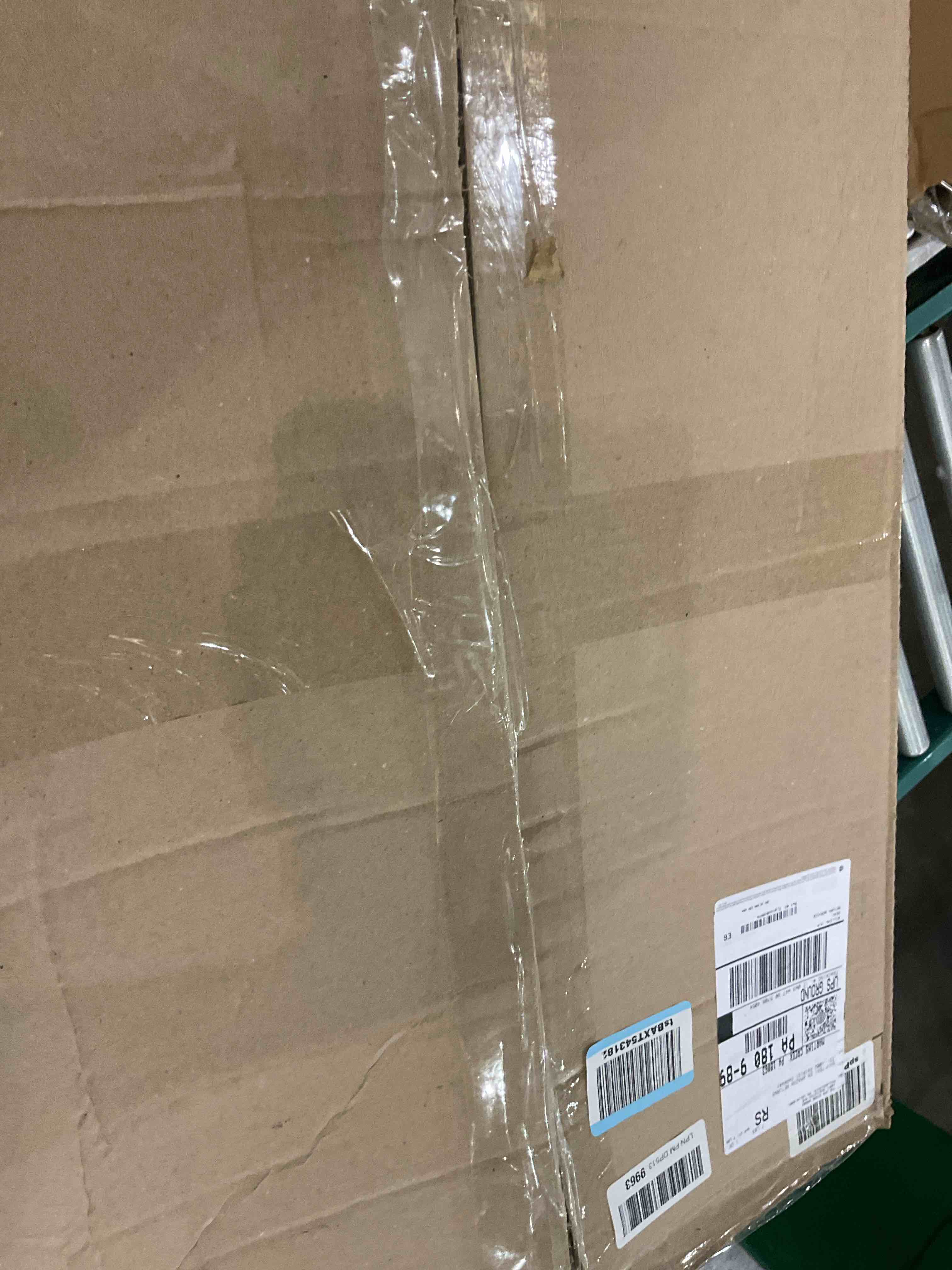 https://s3.amazonaws.com/lotting-images-prod/bidfta/PPE2497222_1746187924505.jpeg