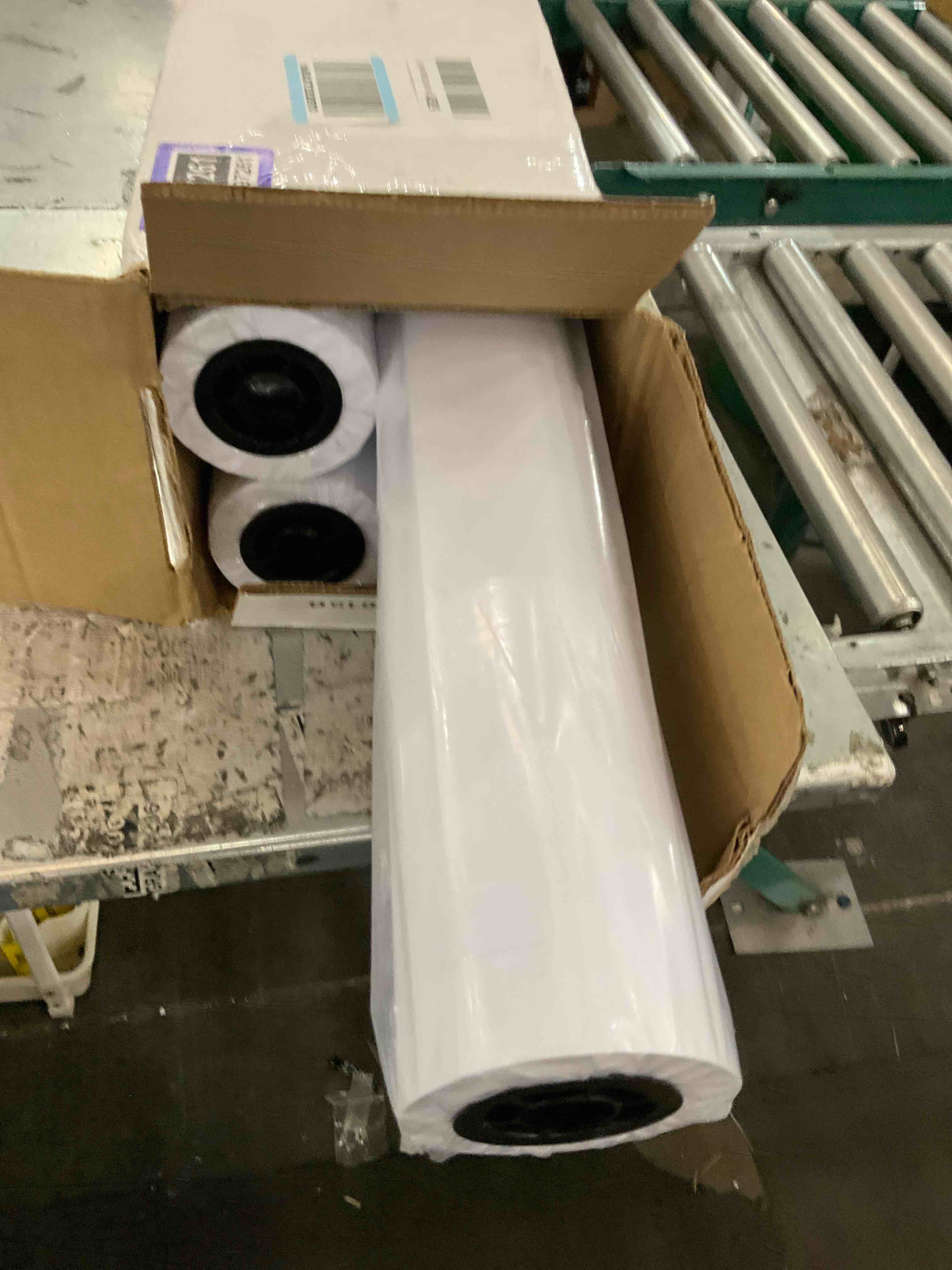 https://s3.amazonaws.com/lotting-images-prod/bidfta/PPE2497261_1746199014883.jpeg
