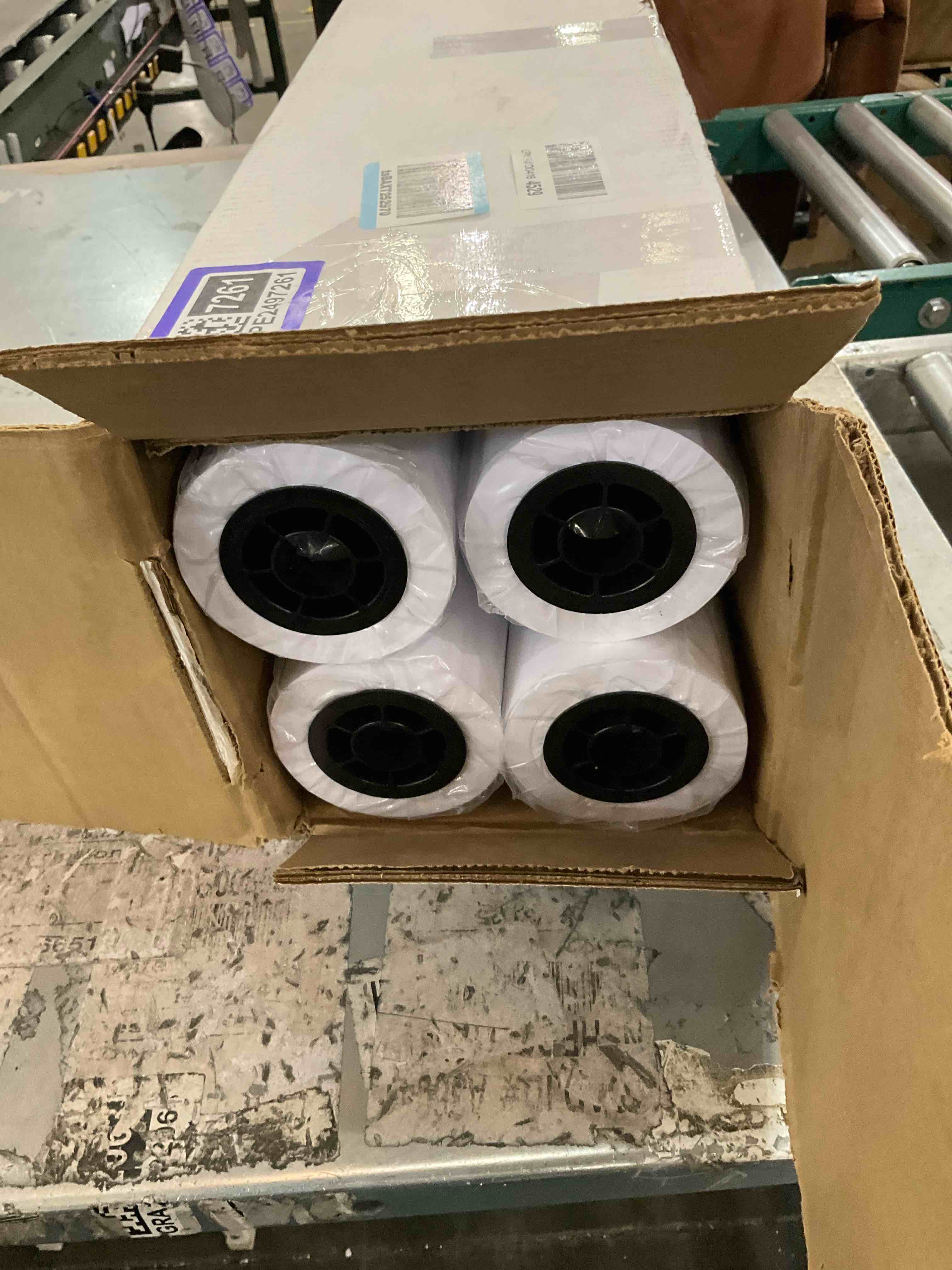 https://s3.amazonaws.com/lotting-images-prod/bidfta/PPE2497261_1746199021168.jpeg
