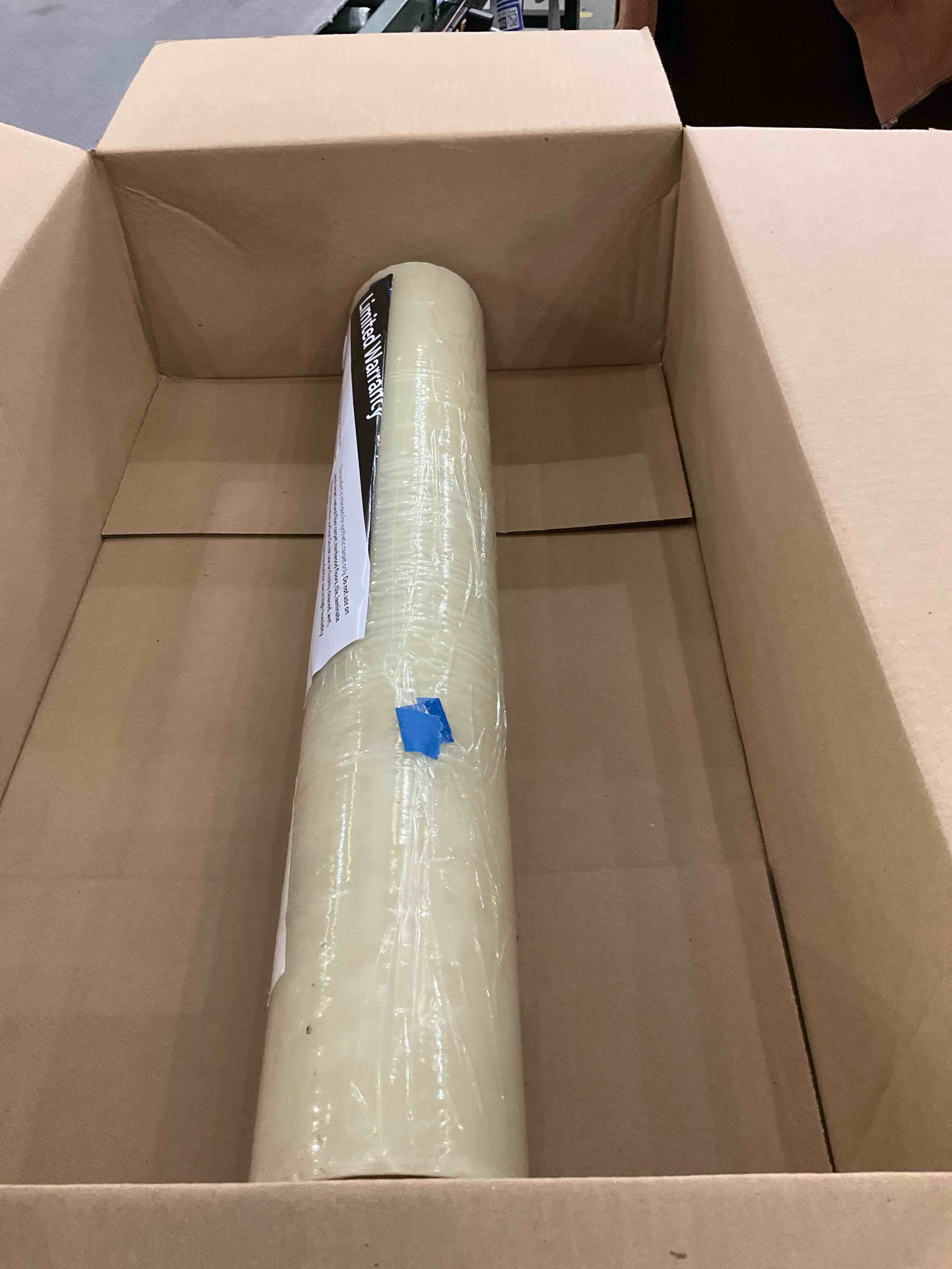 https://s3.amazonaws.com/lotting-images-prod/bidfta/PPE2497266_1746198284638.jpeg