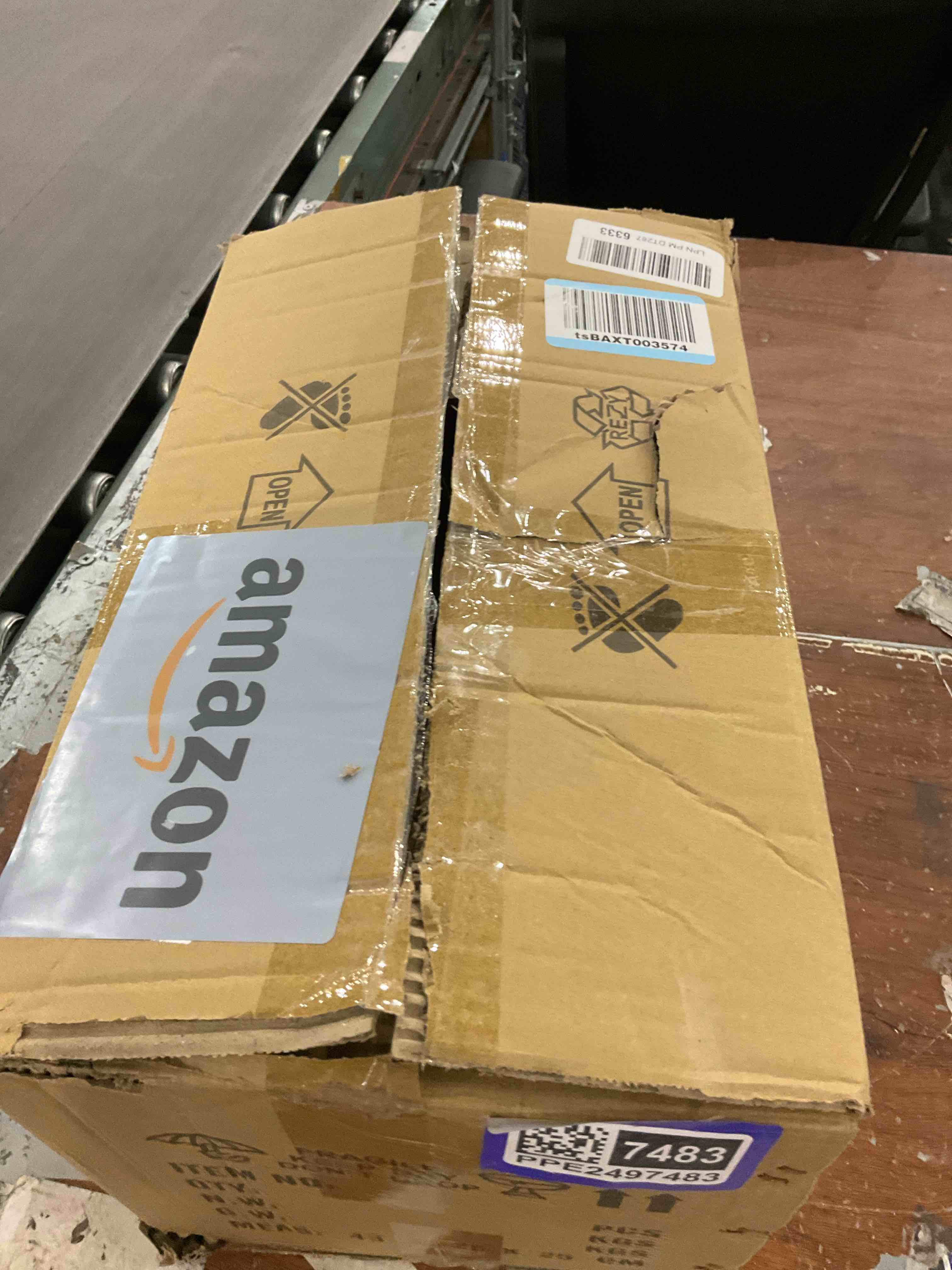 https://s3.amazonaws.com/lotting-images-prod/bidfta/PPE2497483_1746451777454.jpeg