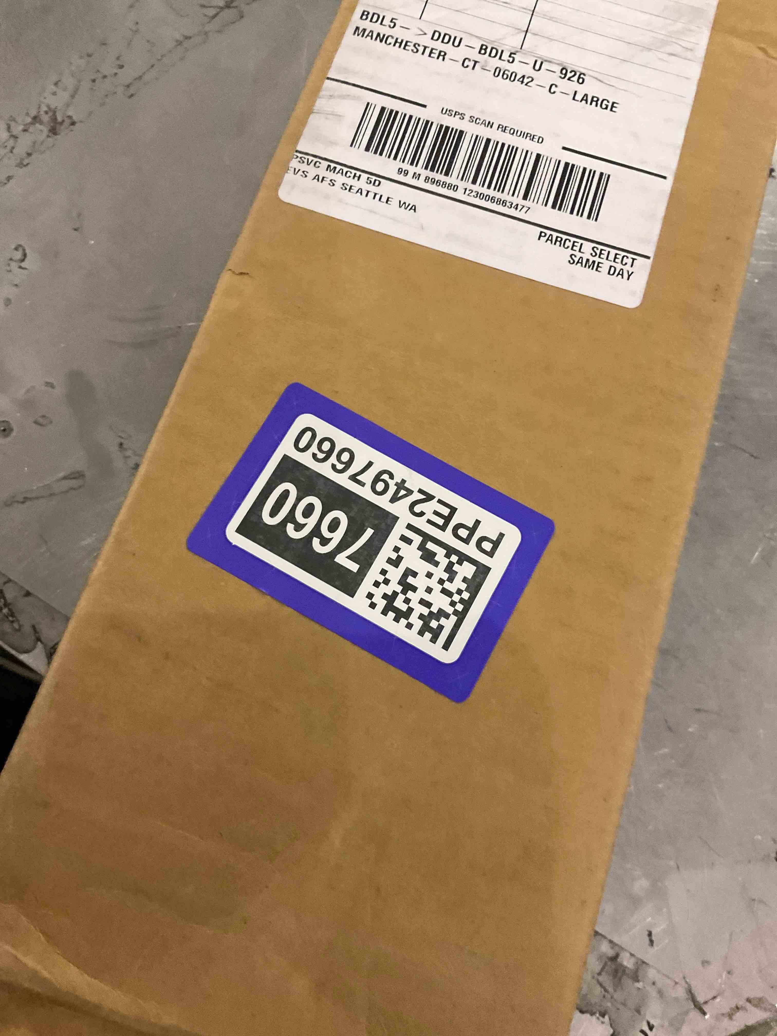 https://s3.amazonaws.com/lotting-images-prod/bidfta/PPE2497660_1746446332239.jpeg
