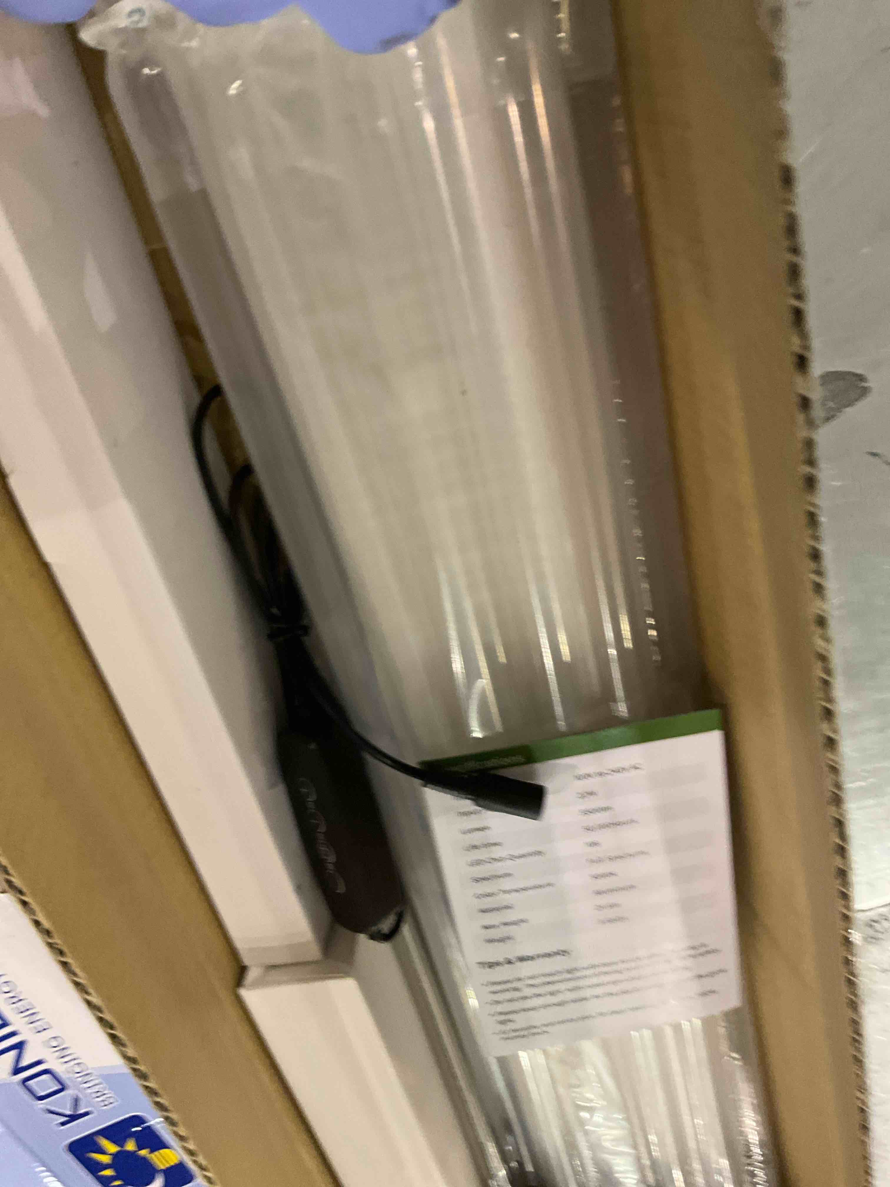 https://s3.amazonaws.com/lotting-images-prod/bidfta/PPE2497665_1746445949800.jpeg
