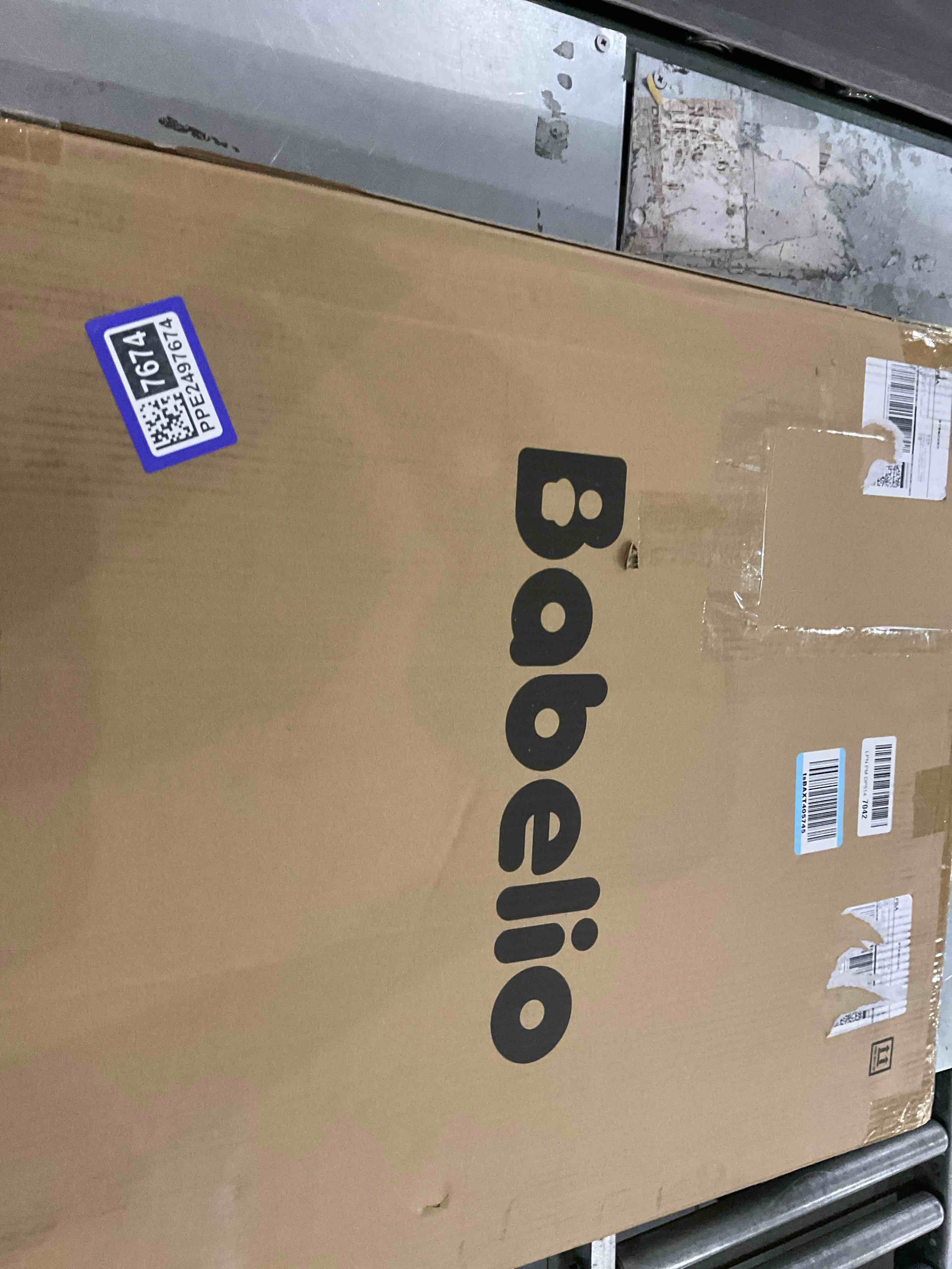 https://s3.amazonaws.com/lotting-images-prod/bidfta/PPE2497674_1746448157742.jpeg