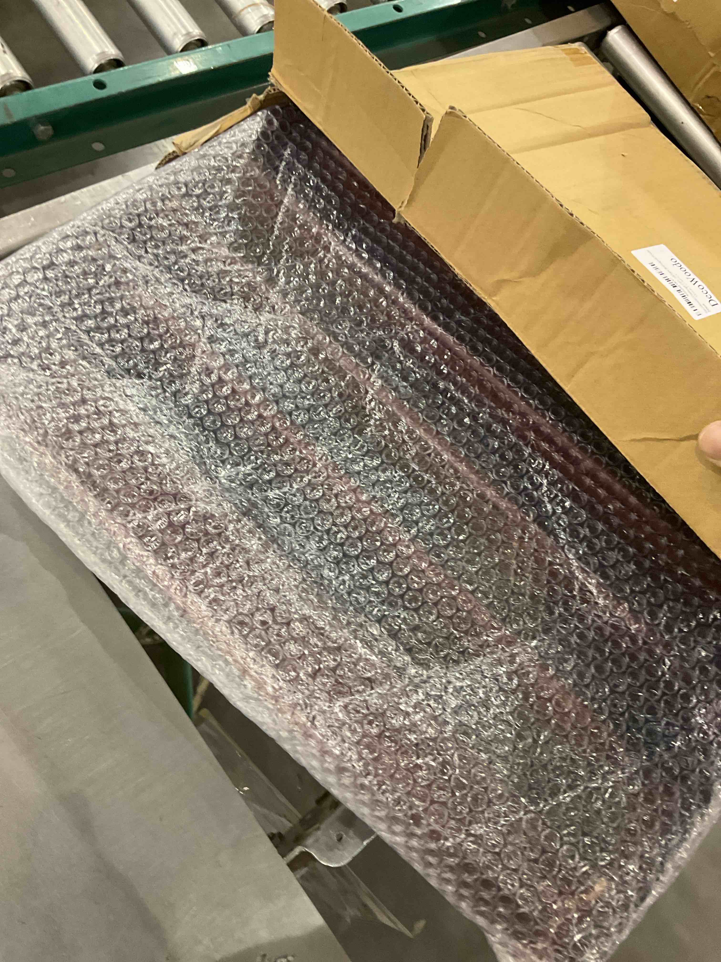 https://s3.amazonaws.com/lotting-images-prod/bidfta/PPE2497713_1746452378191.jpeg