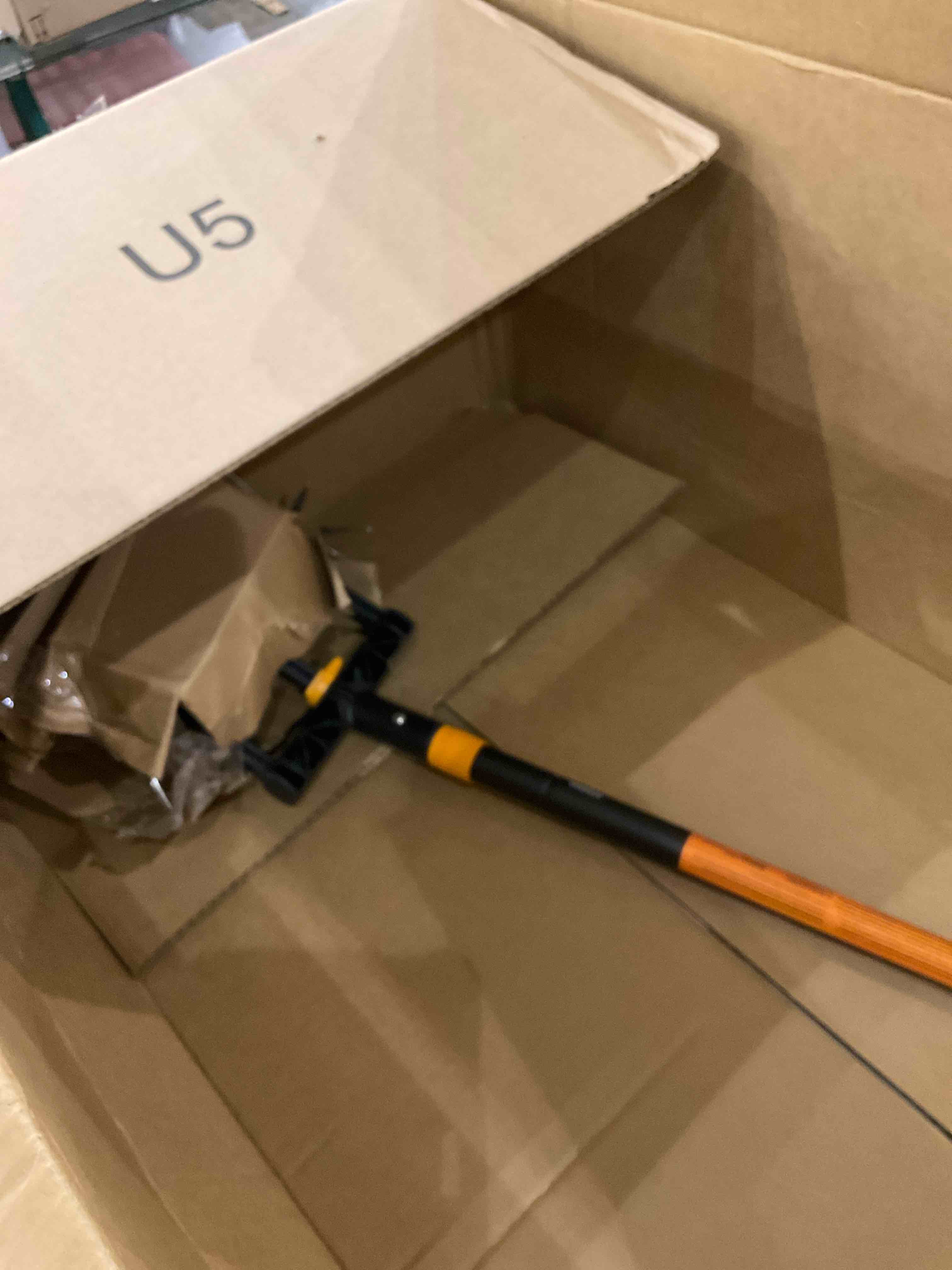 https://s3.amazonaws.com/lotting-images-prod/bidfta/PPE2497725_1746452984503.jpeg