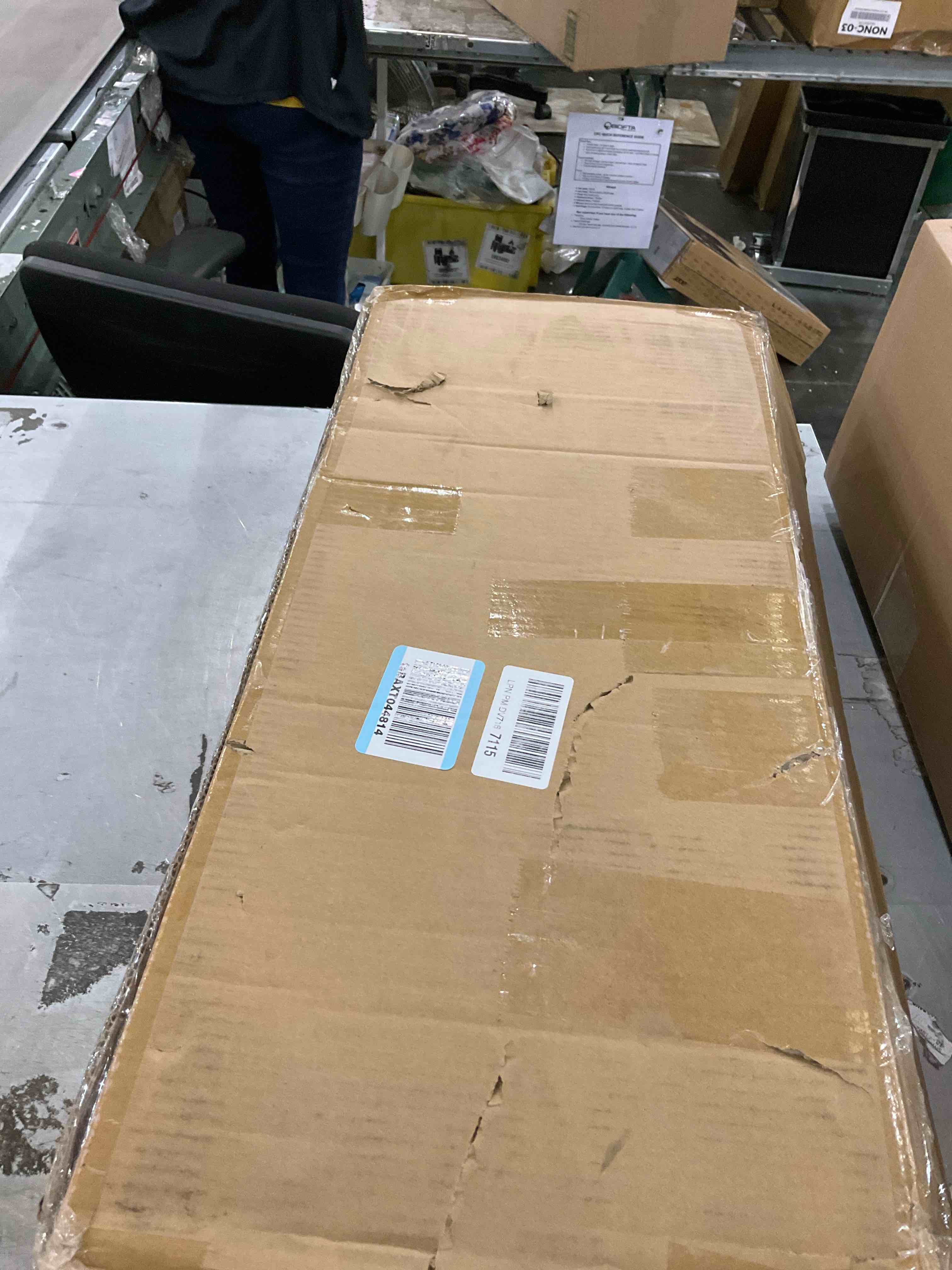 https://s3.amazonaws.com/lotting-images-prod/bidfta/PPE2497892_1746455696402.jpeg