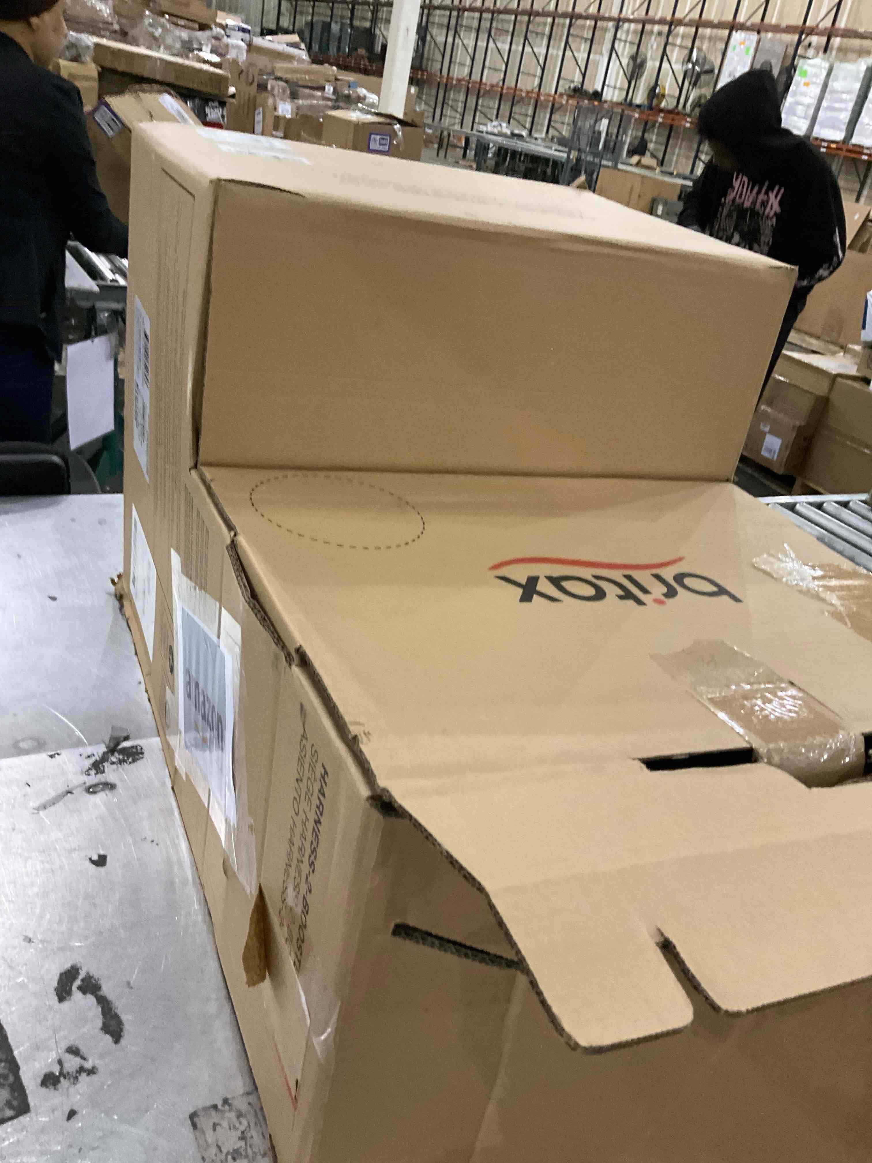 https://s3.amazonaws.com/lotting-images-prod/bidfta/PPE2498281_1746467401901.jpeg