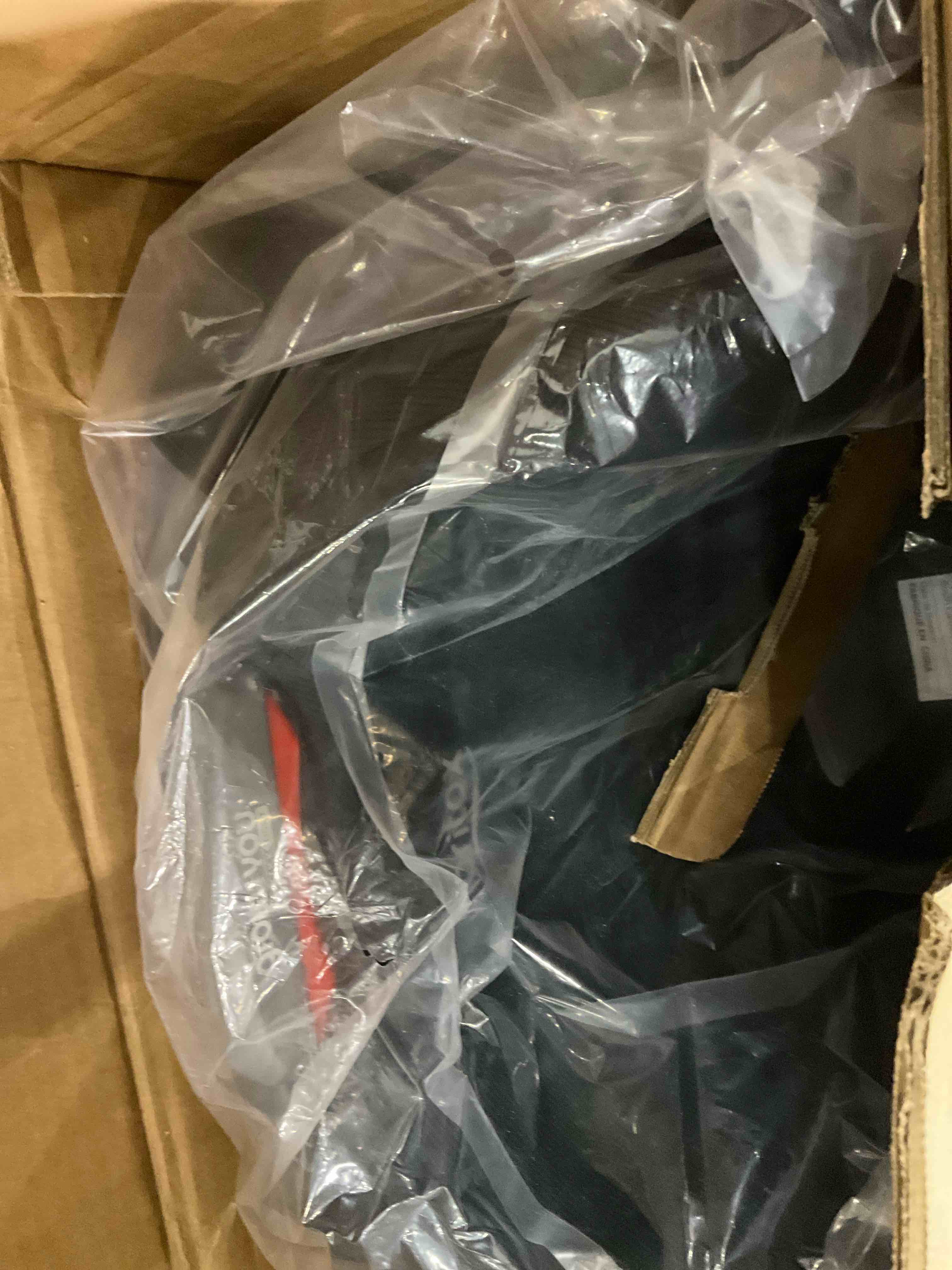https://s3.amazonaws.com/lotting-images-prod/bidfta/PPE2498281_1746467423466.jpeg