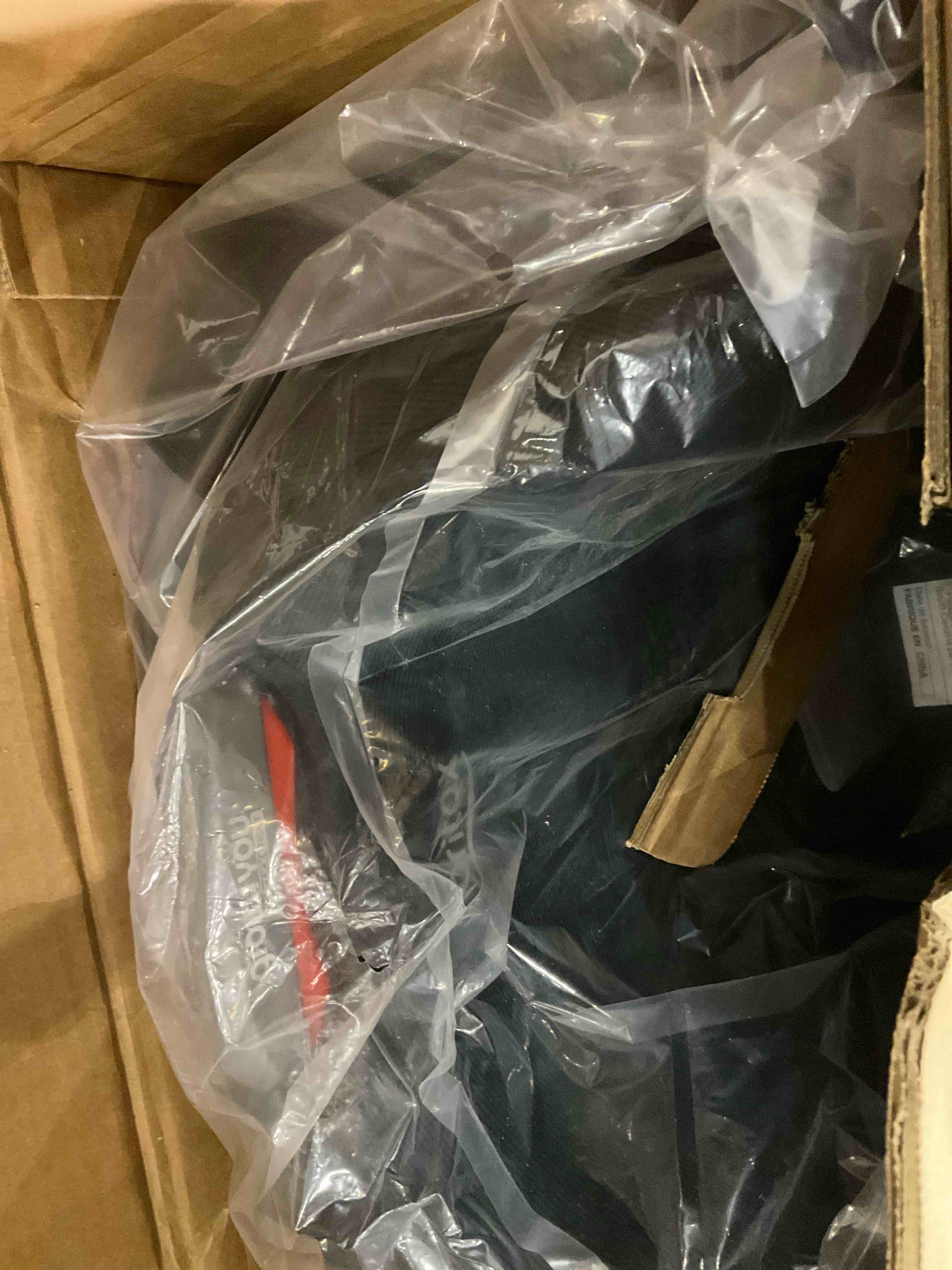 https://s3.amazonaws.com/lotting-images-prod/bidfta/PPE2498281_1746467424550.jpeg