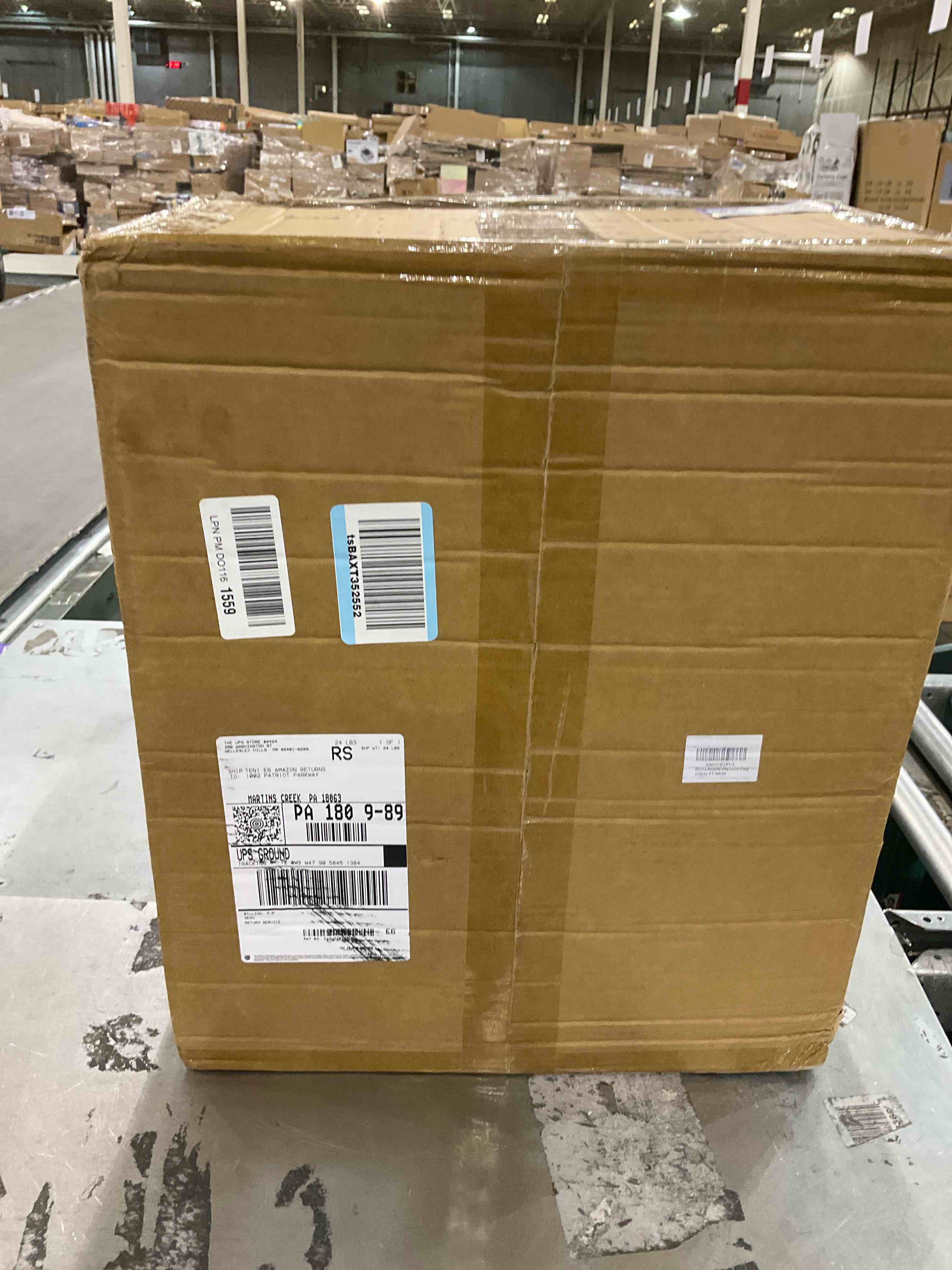 https://s3.amazonaws.com/lotting-images-prod/bidfta/PPE2498459_1746471689554.jpeg