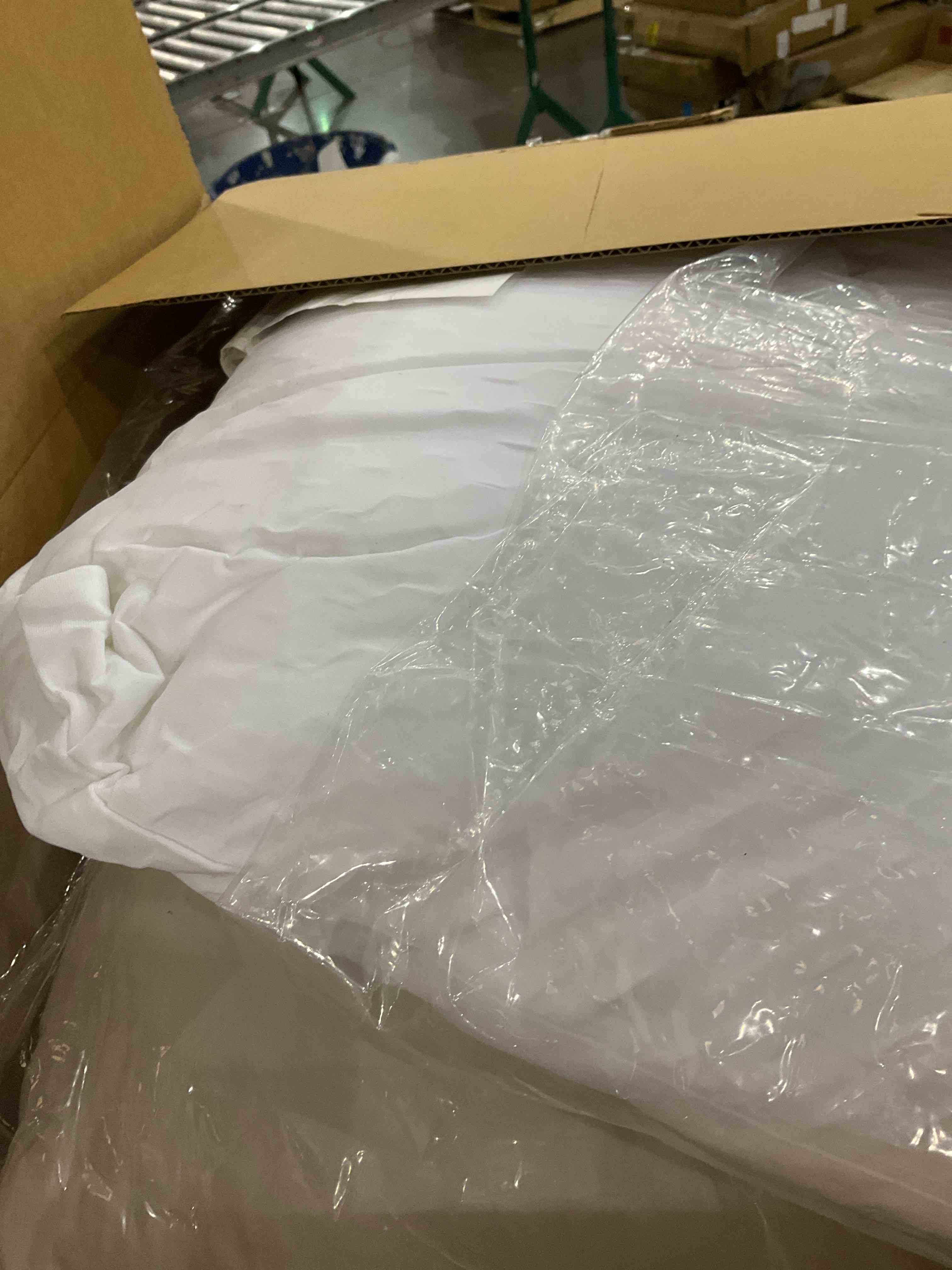https://s3.amazonaws.com/lotting-images-prod/bidfta/PPE2498509_1746472493323.jpeg