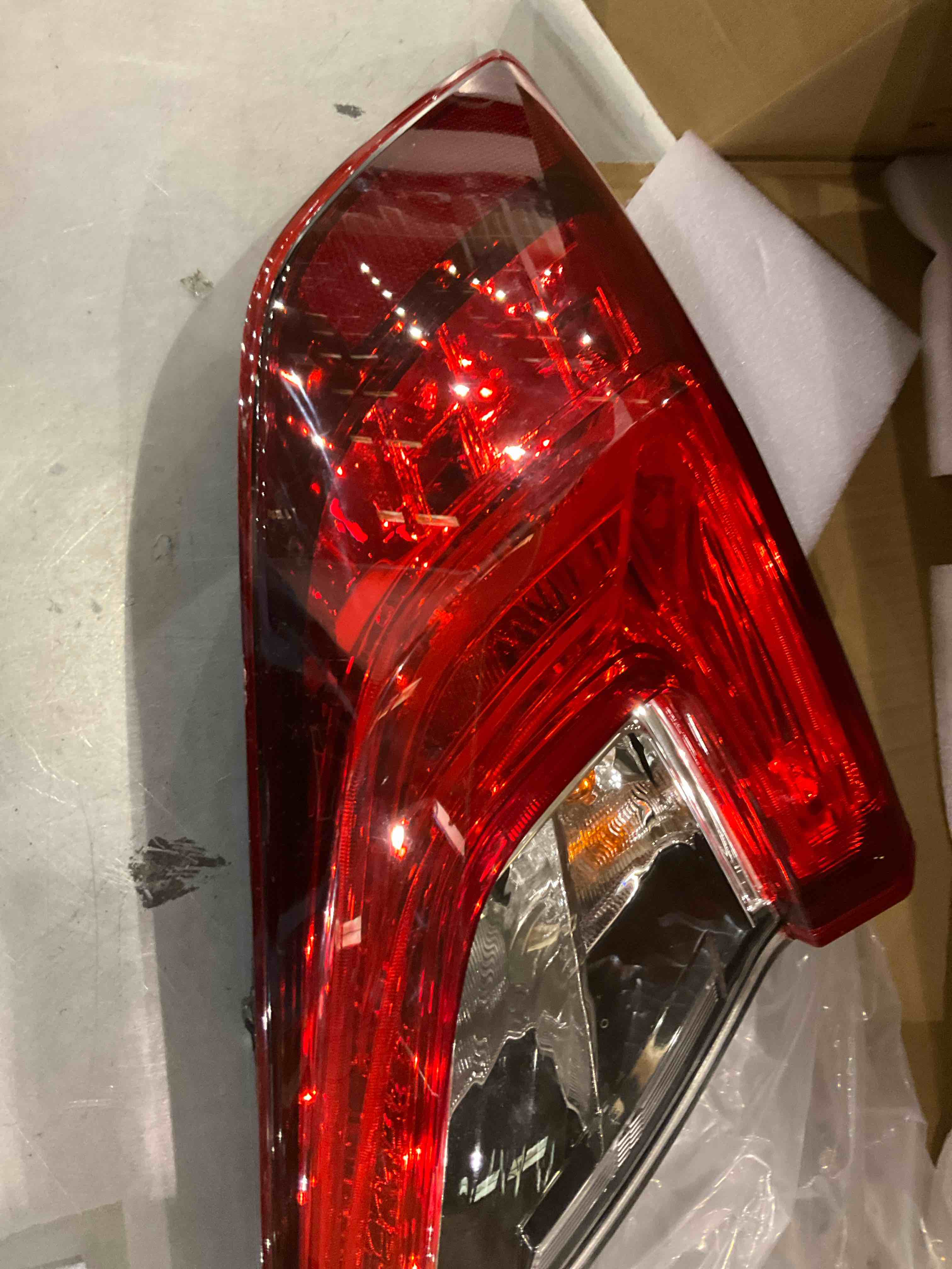 LED Tail Lights Compatible With 2016-2021 Honda Civic Left Driver Side Replace: 33550TBAA01 (Left Driver Side)