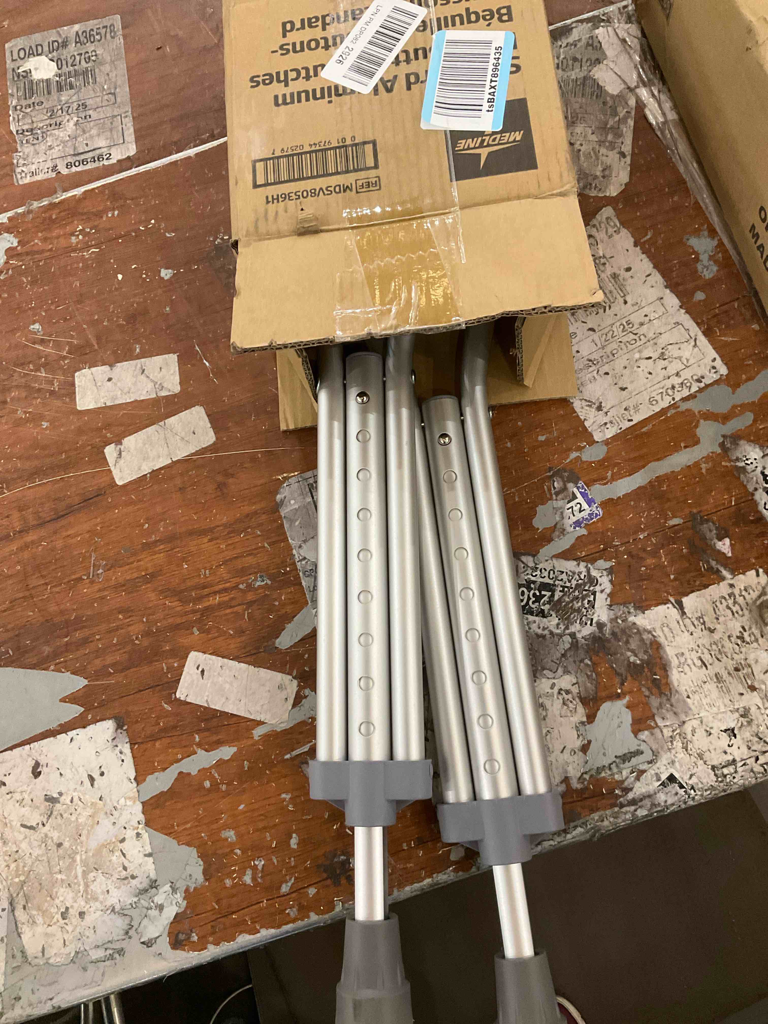 https://s3.amazonaws.com/lotting-images-prod/bidfta/PPE2498861_1746541340663.jpeg