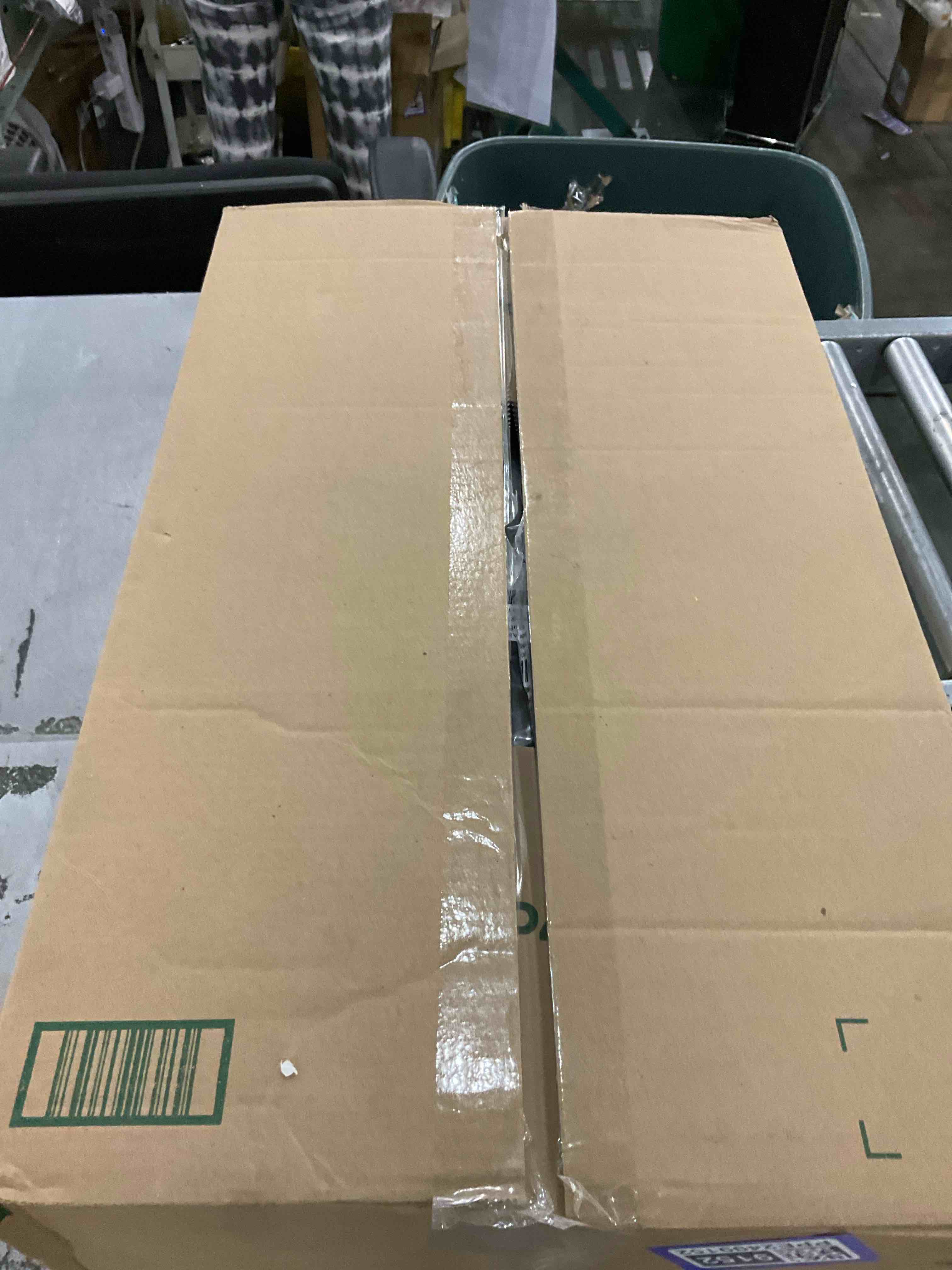 https://s3.amazonaws.com/lotting-images-prod/bidfta/PPE2499152_1746617615437.jpeg