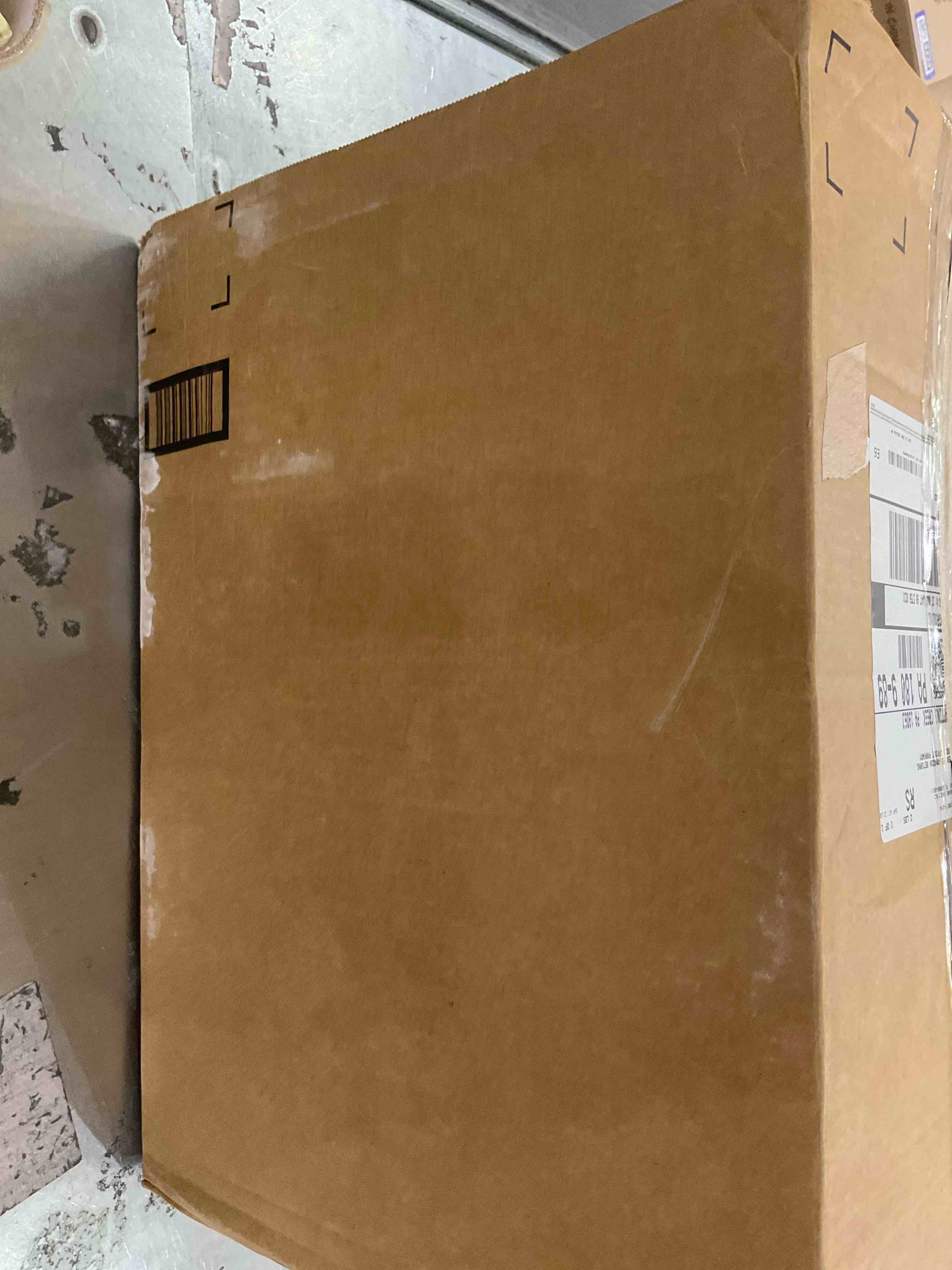 https://s3.amazonaws.com/lotting-images-prod/bidfta/PPE2499181_1746557493510.jpeg