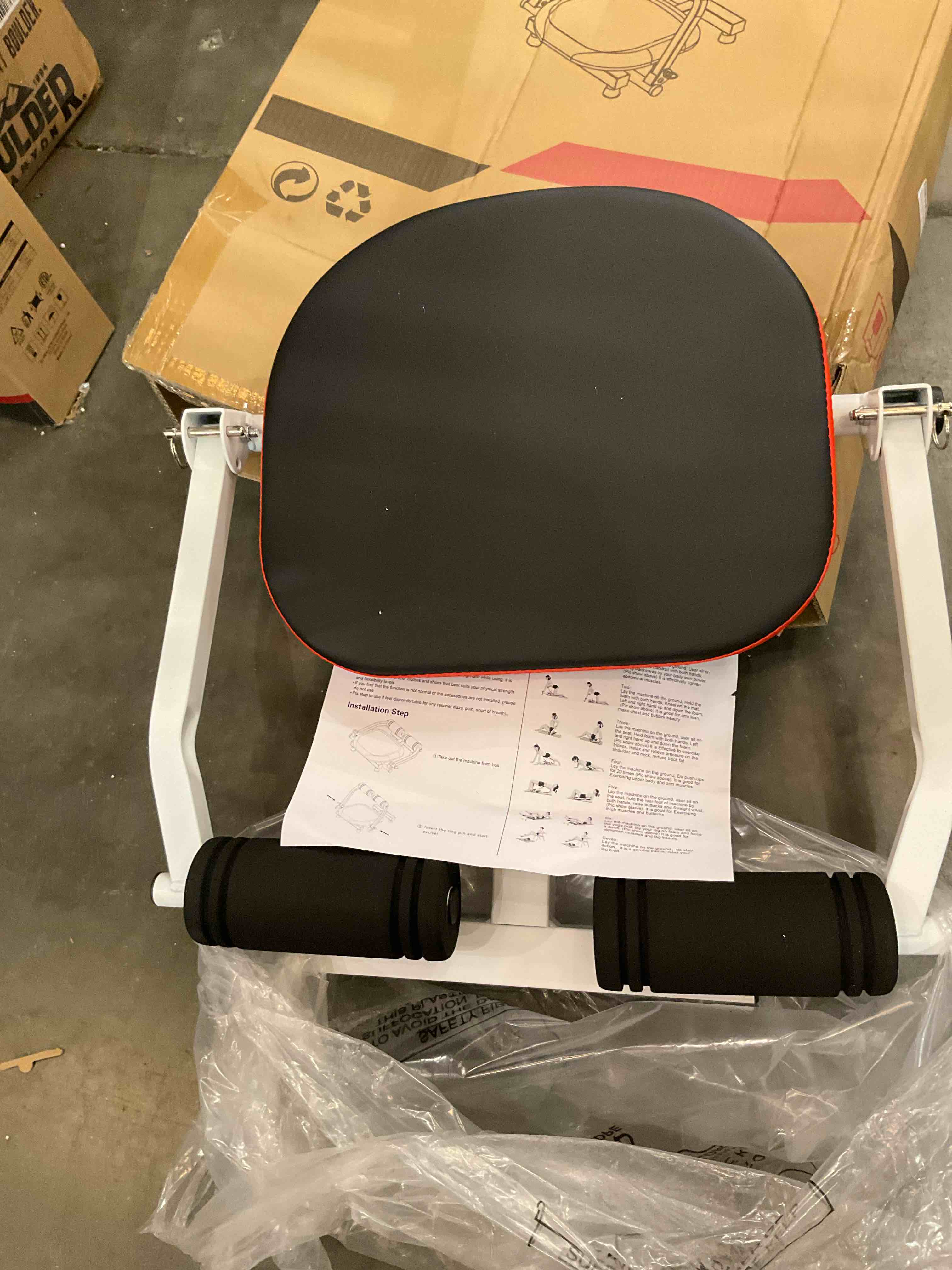 https://s3.amazonaws.com/lotting-images-prod/bidfta/PPE2499205_1746556113885.jpeg