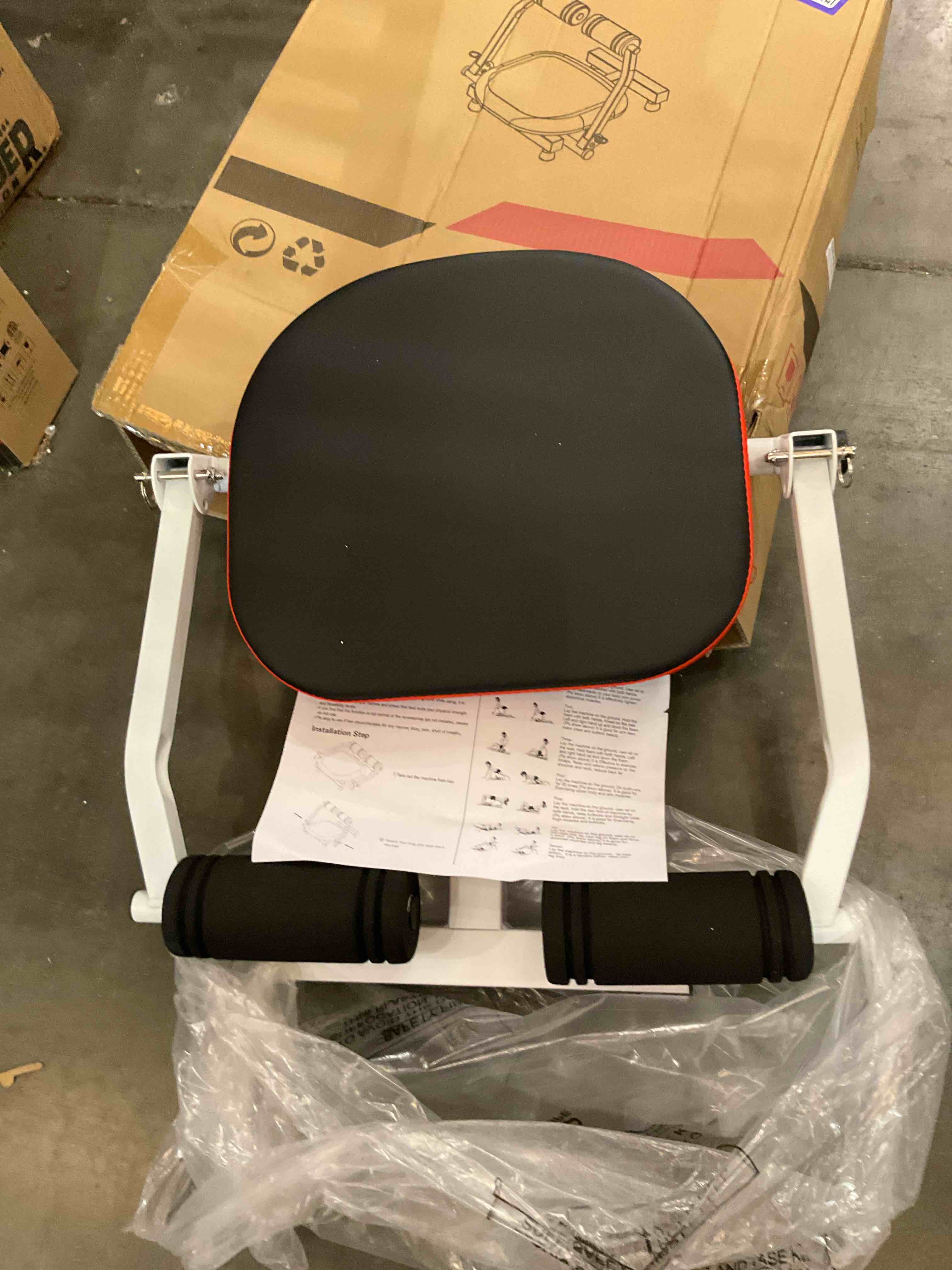 https://s3.amazonaws.com/lotting-images-prod/bidfta/PPE2499207_1746556112556.jpeg