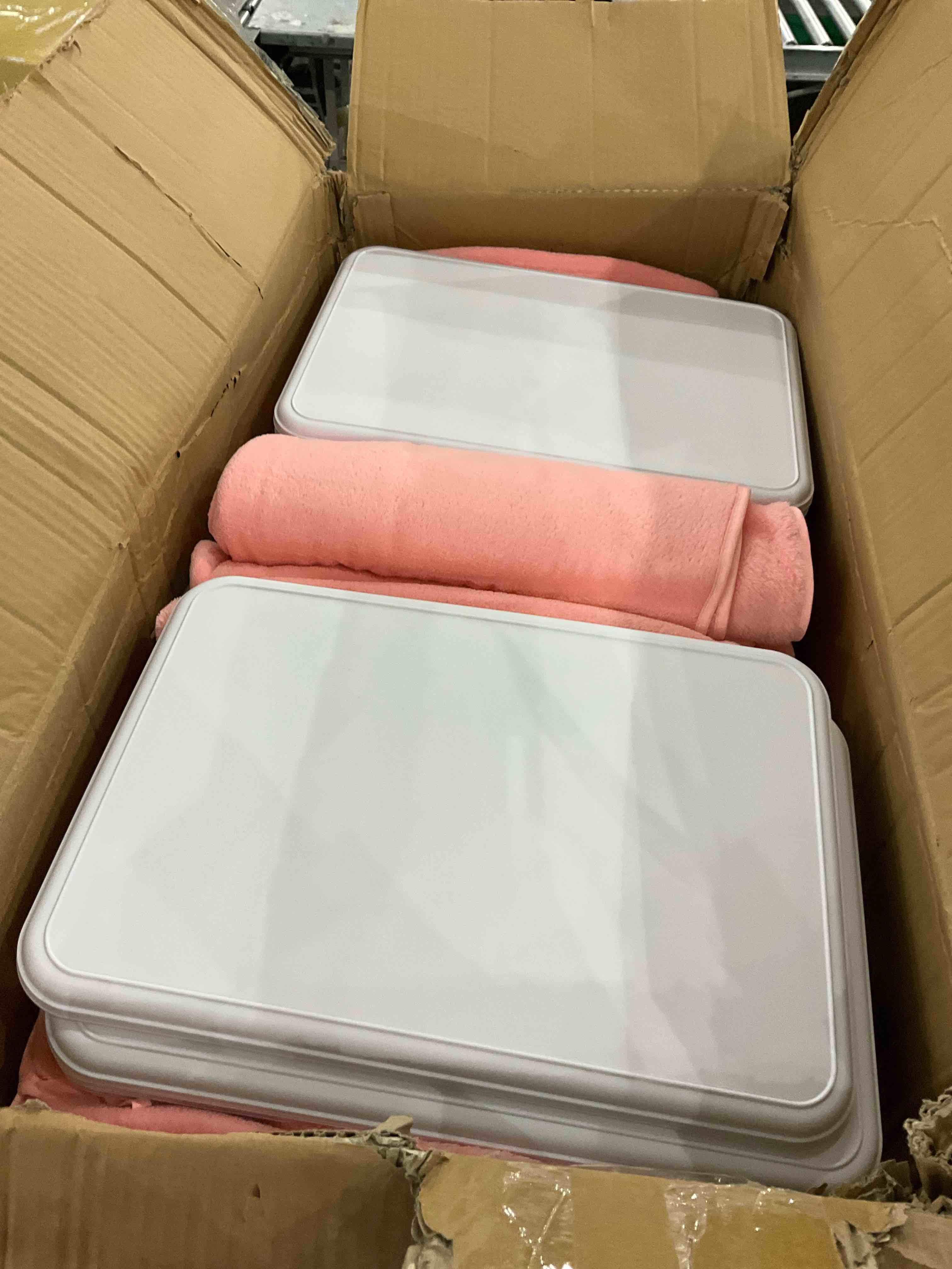 https://s3.amazonaws.com/lotting-images-prod/bidfta/PPE2499225_1746704984696.jpeg