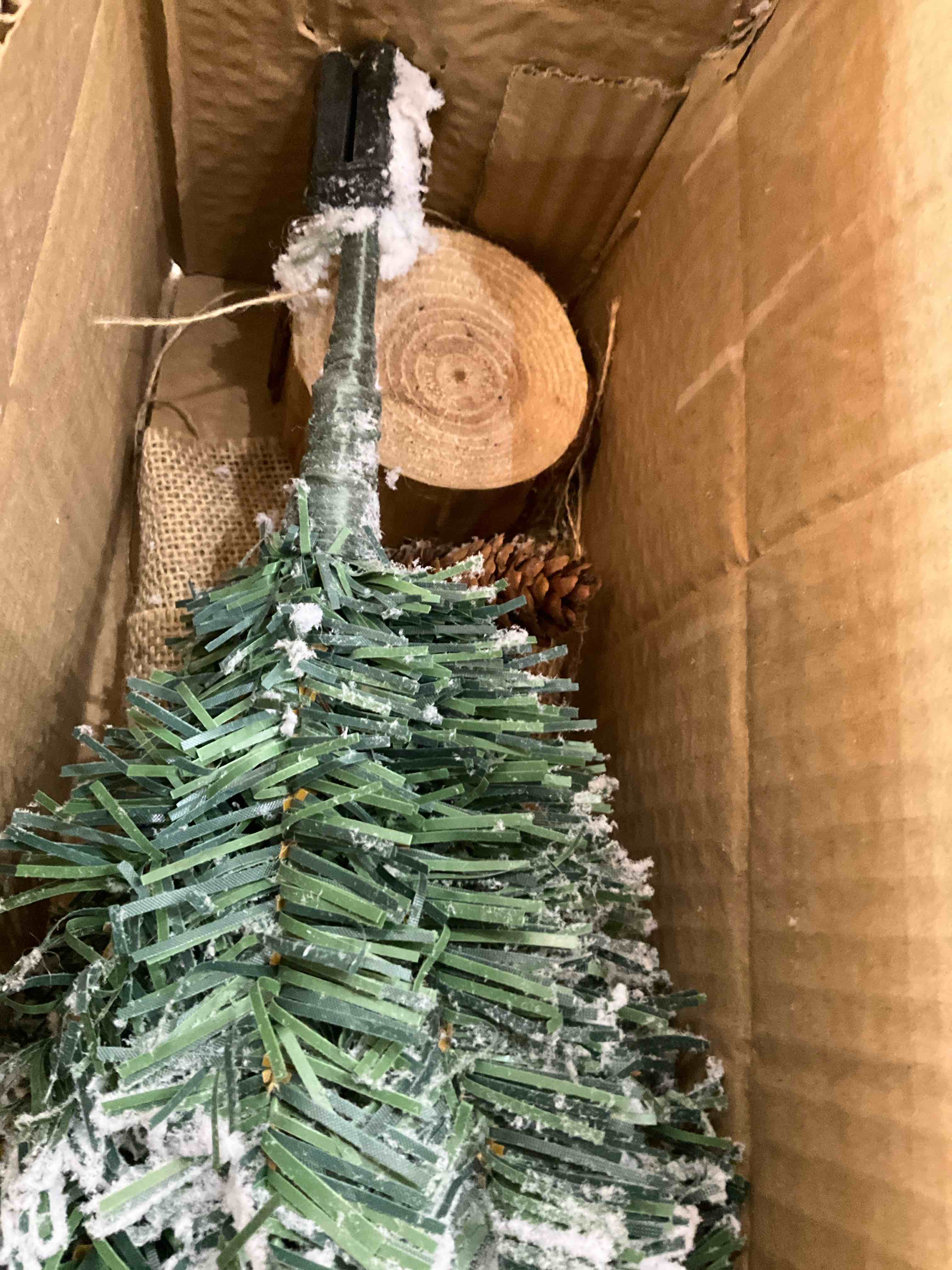 https://s3.amazonaws.com/lotting-images-prod/bidfta/PPE2499338_1746557273862.jpeg