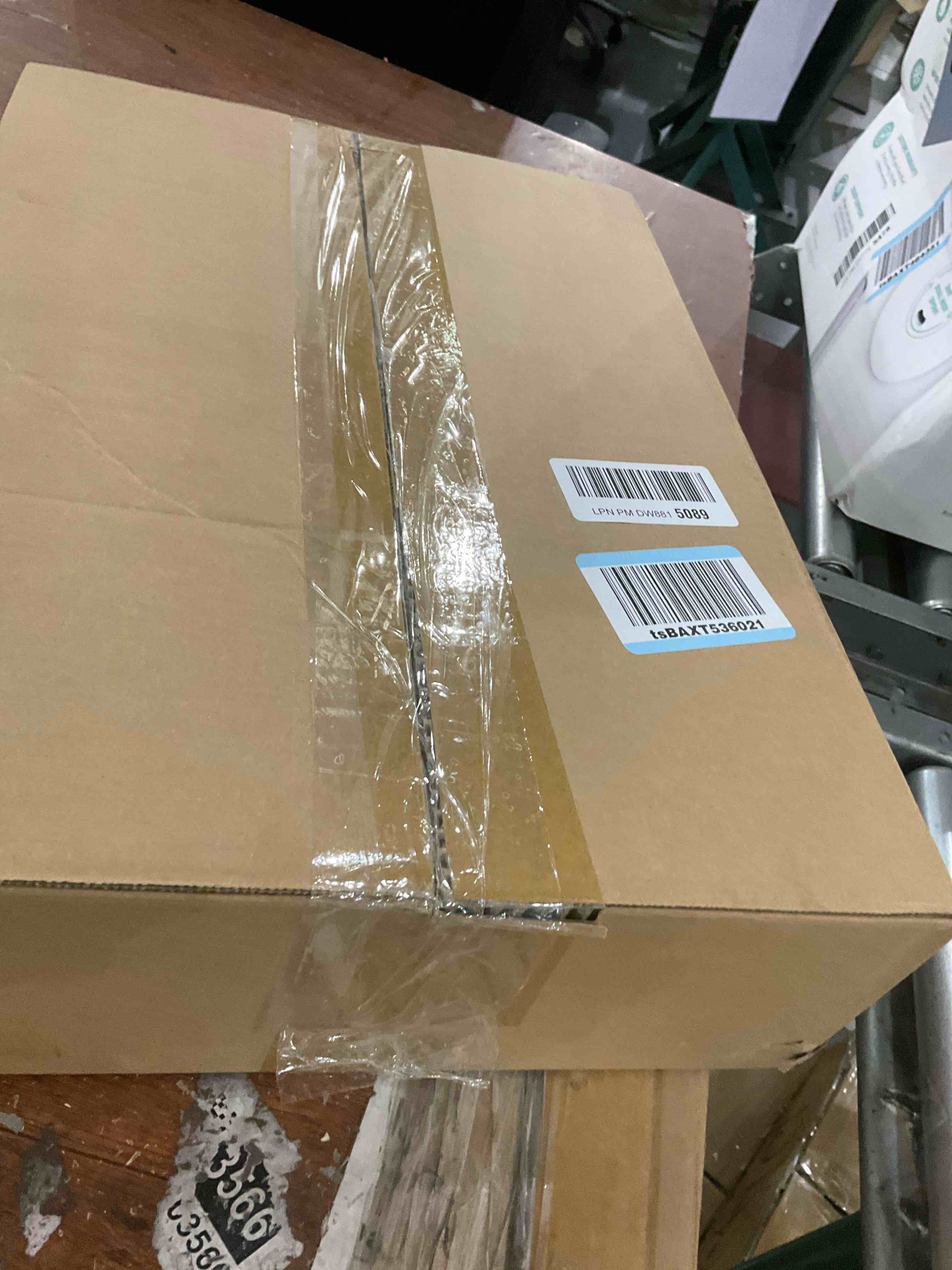 https://s3.amazonaws.com/lotting-images-prod/bidfta/PPE2499539_1746707925629.jpeg