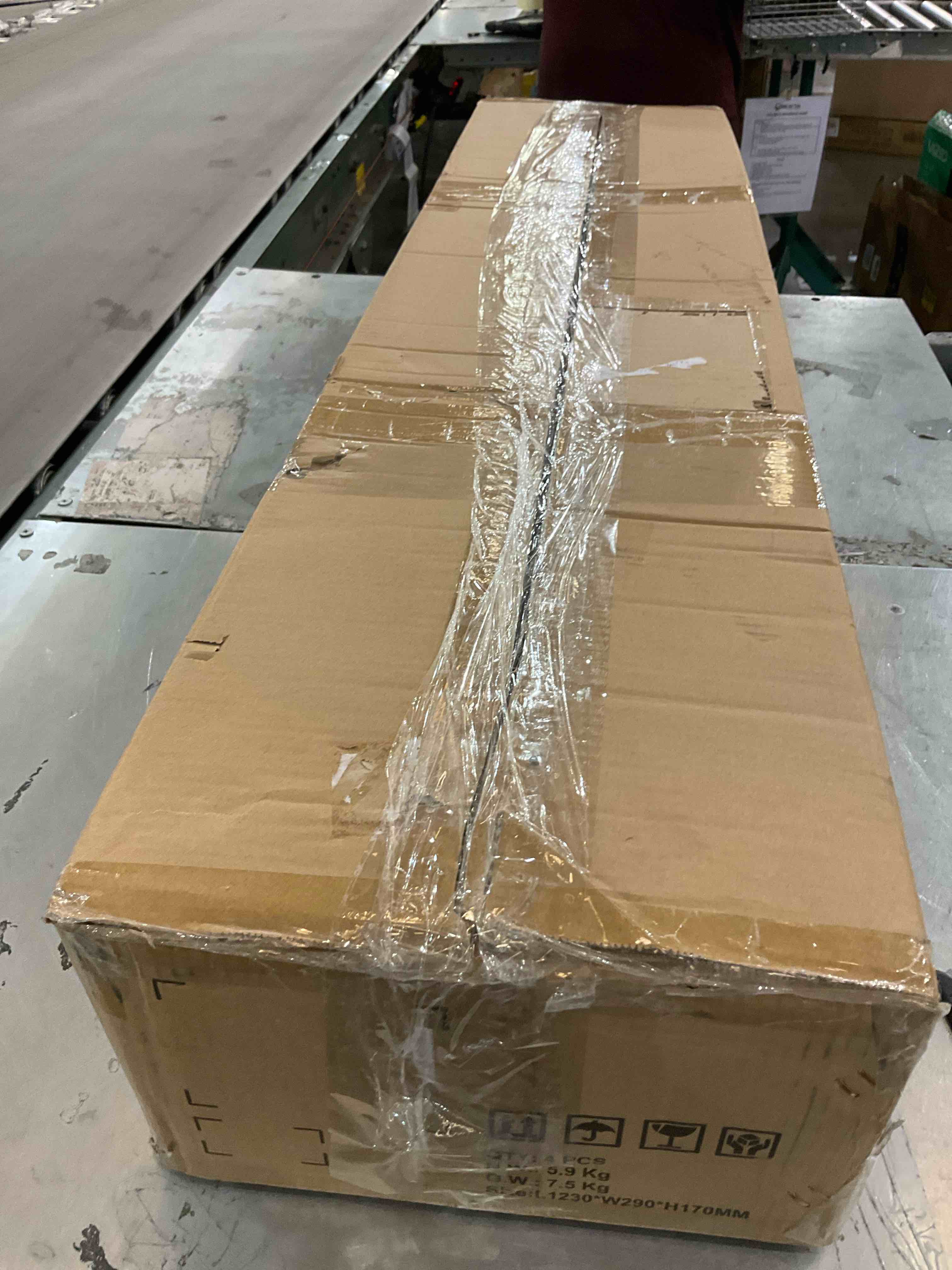 https://s3.amazonaws.com/lotting-images-prod/bidfta/PPE2499594_1746711611818.jpeg