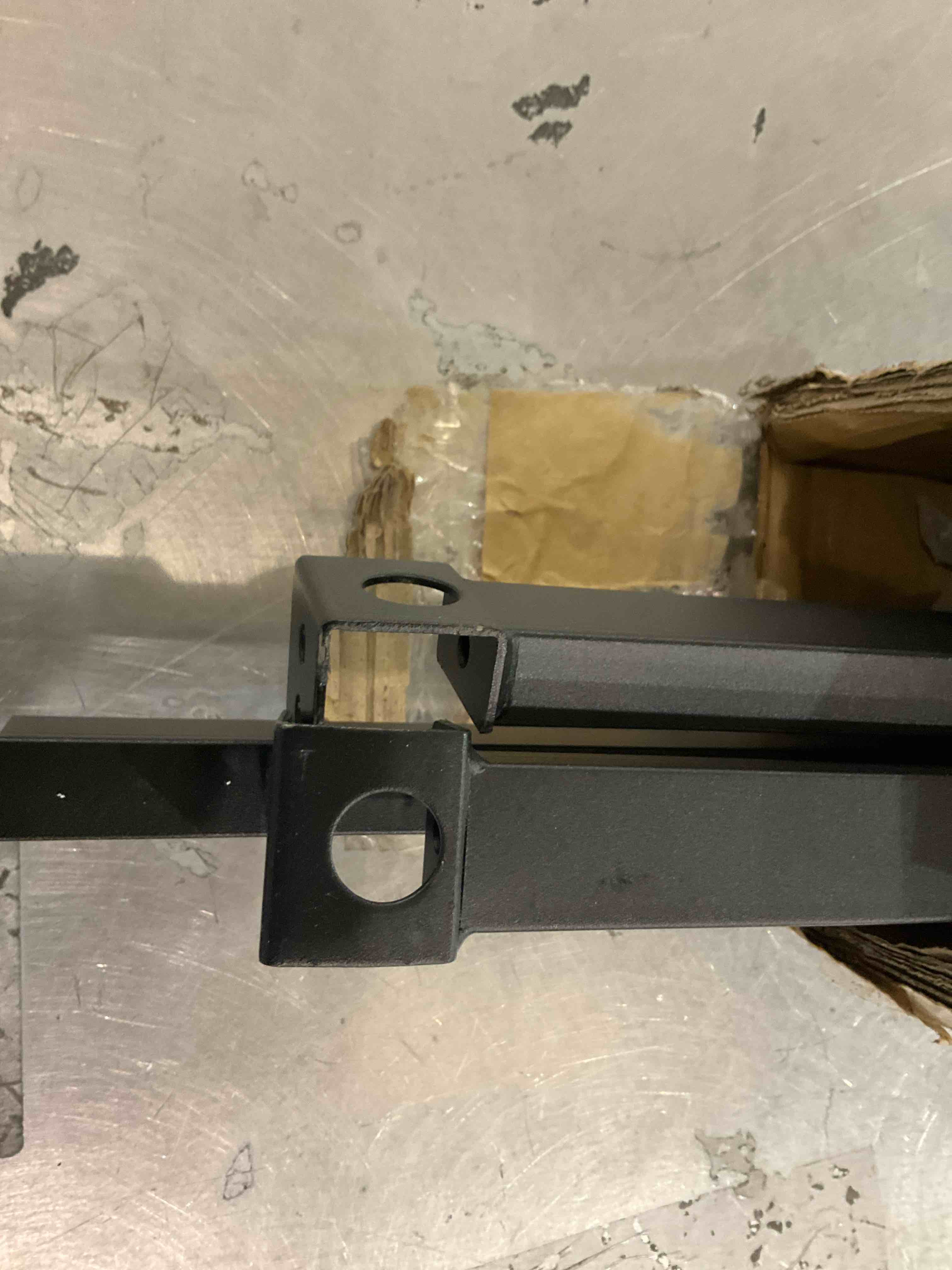 https://s3.amazonaws.com/lotting-images-prod/bidfta/PPE2499657_1746713064370.jpeg