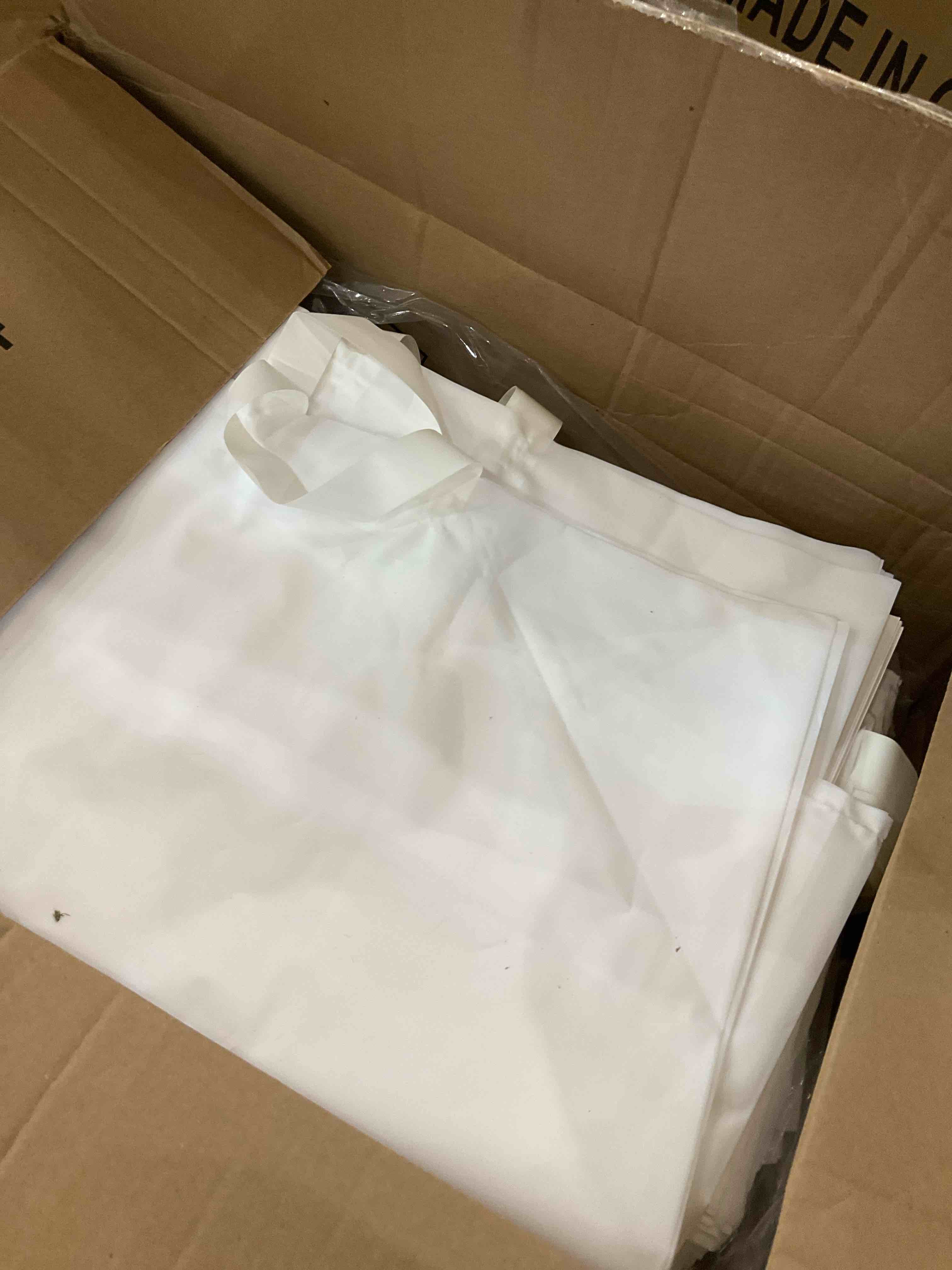 https://s3.amazonaws.com/lotting-images-prod/bidfta/PPE2499760_1746719149440.jpeg