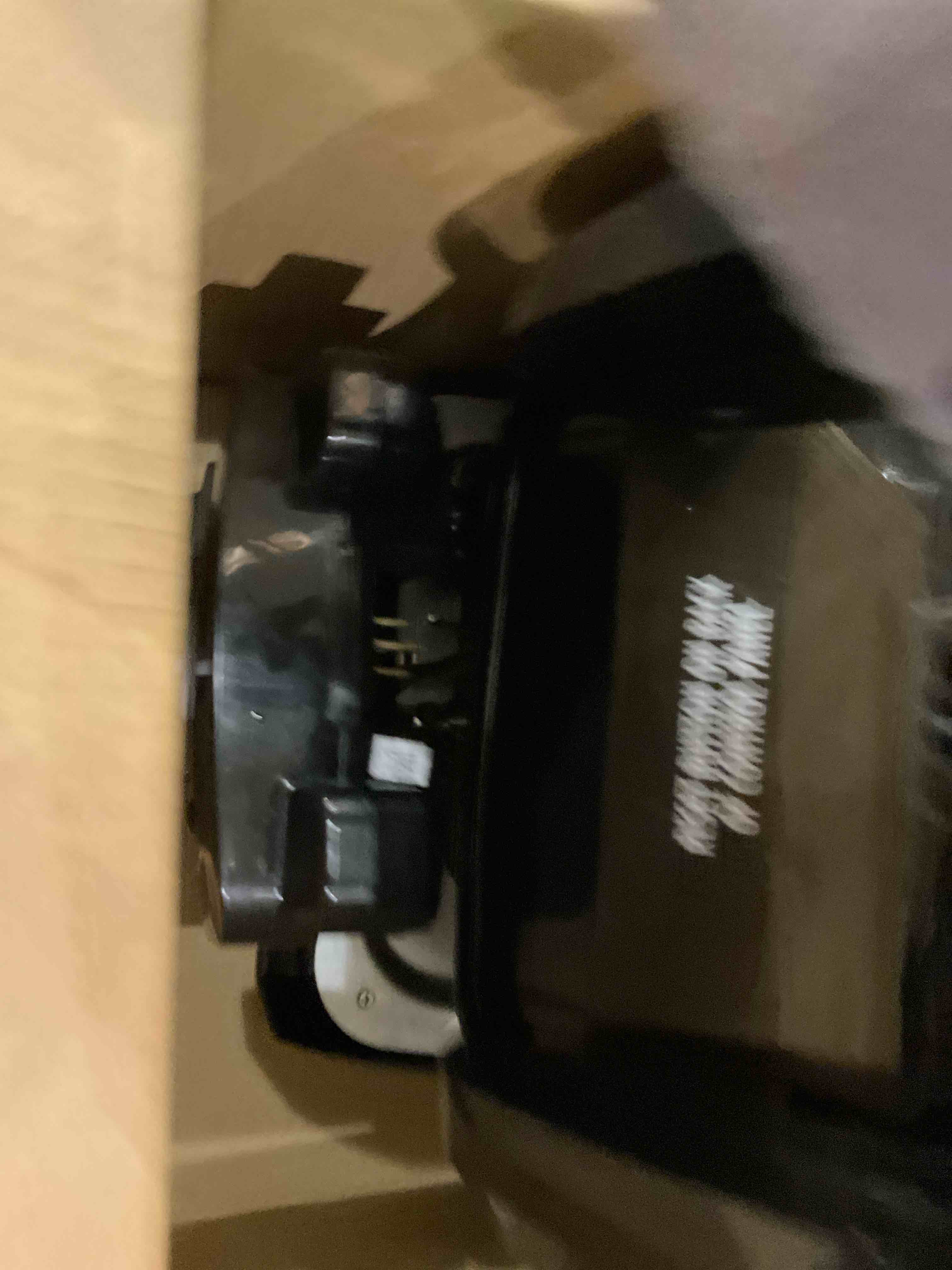 https://s3.amazonaws.com/lotting-images-prod/bidfta/PPE2499994_1746790106377.jpeg