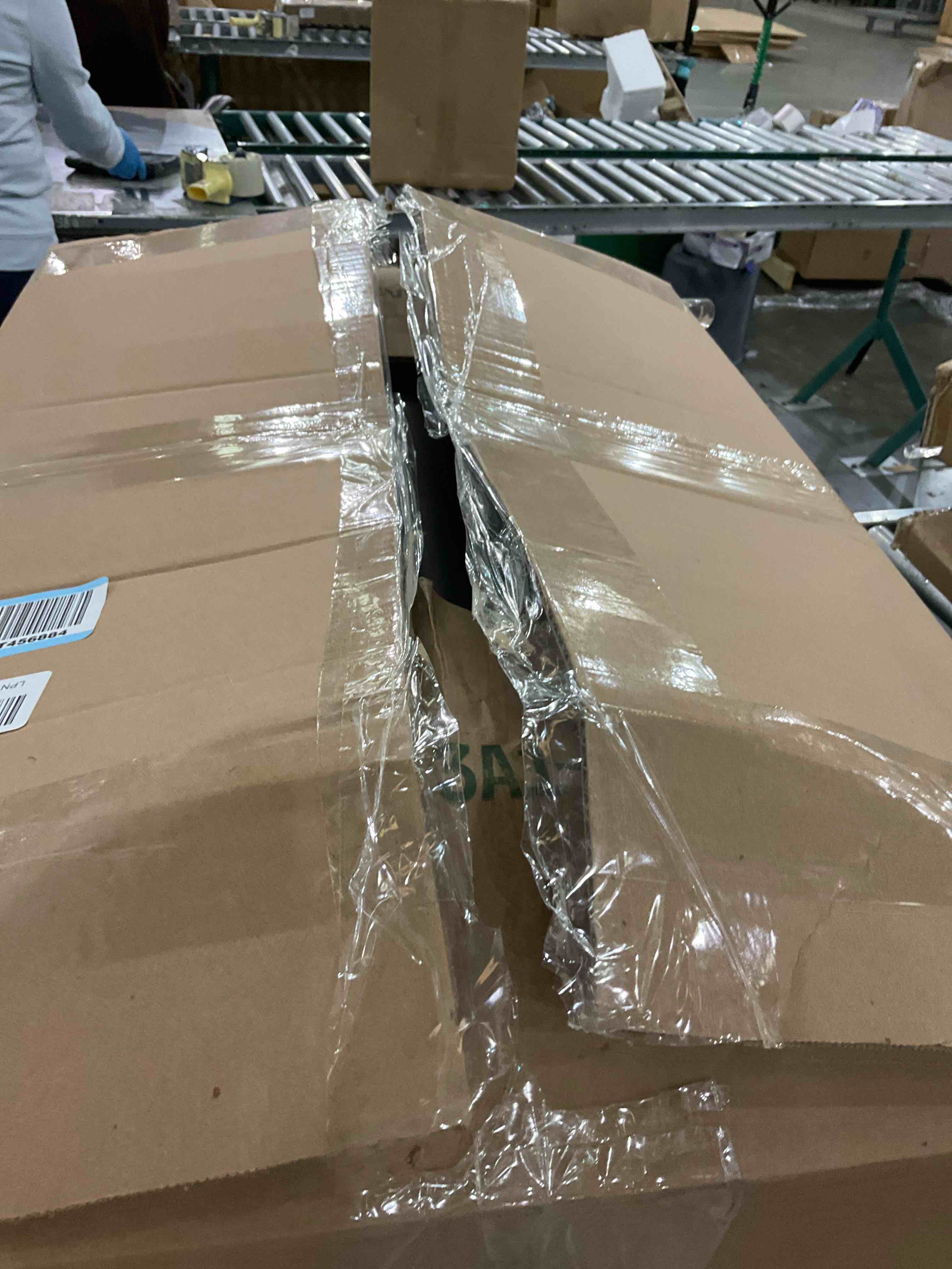 https://s3.amazonaws.com/lotting-images-prod/bidfta/PPE2500013_1746535107816.jpeg