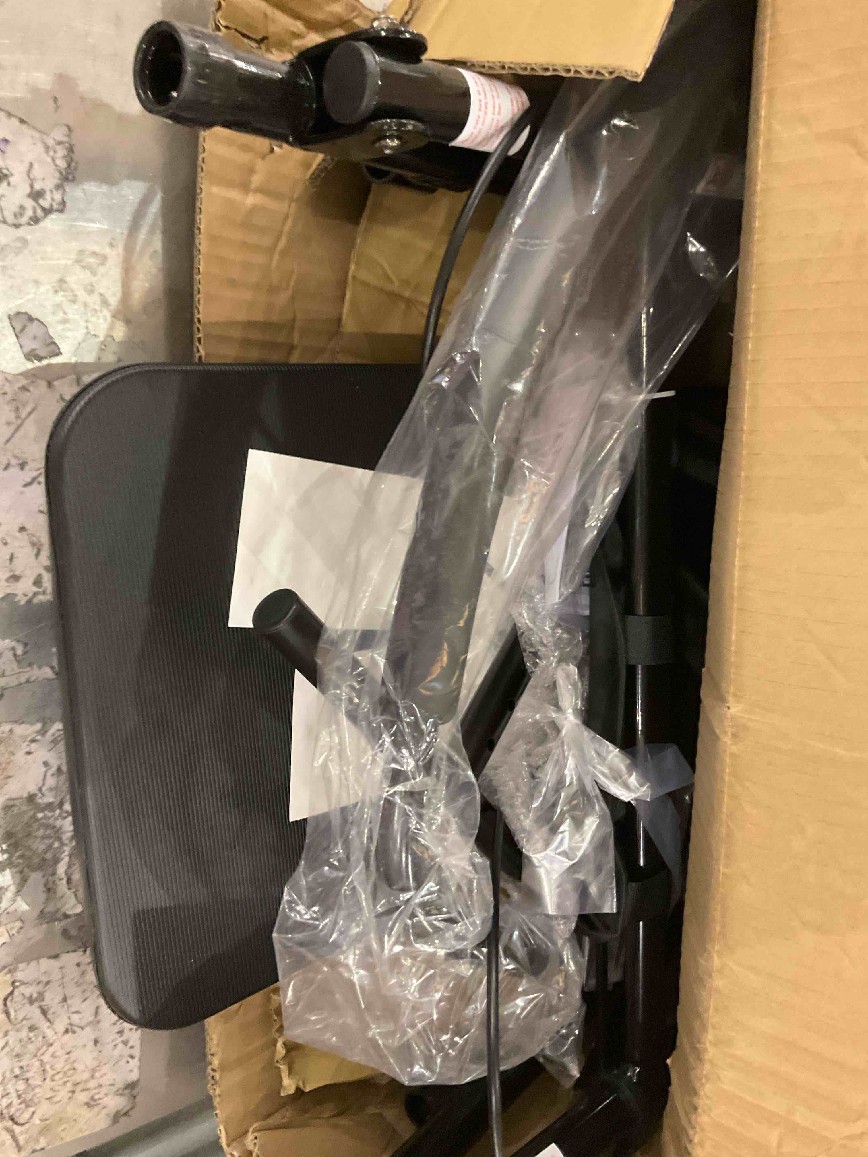 https://s3.amazonaws.com/lotting-images-prod/bidfta/PPE2500141_1746535561694.jpeg