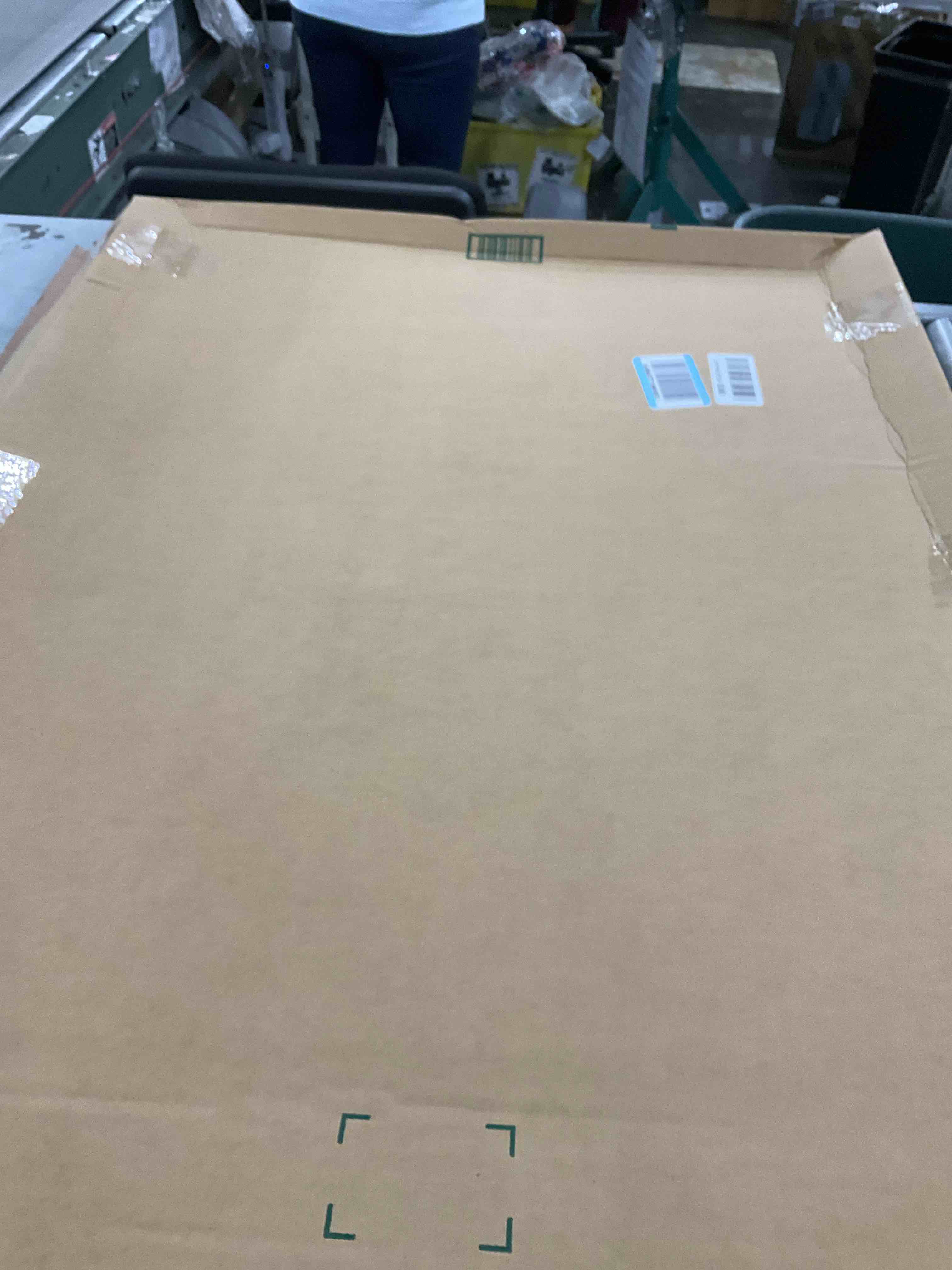 https://s3.amazonaws.com/lotting-images-prod/bidfta/PPE2500153_1746537654075.jpeg