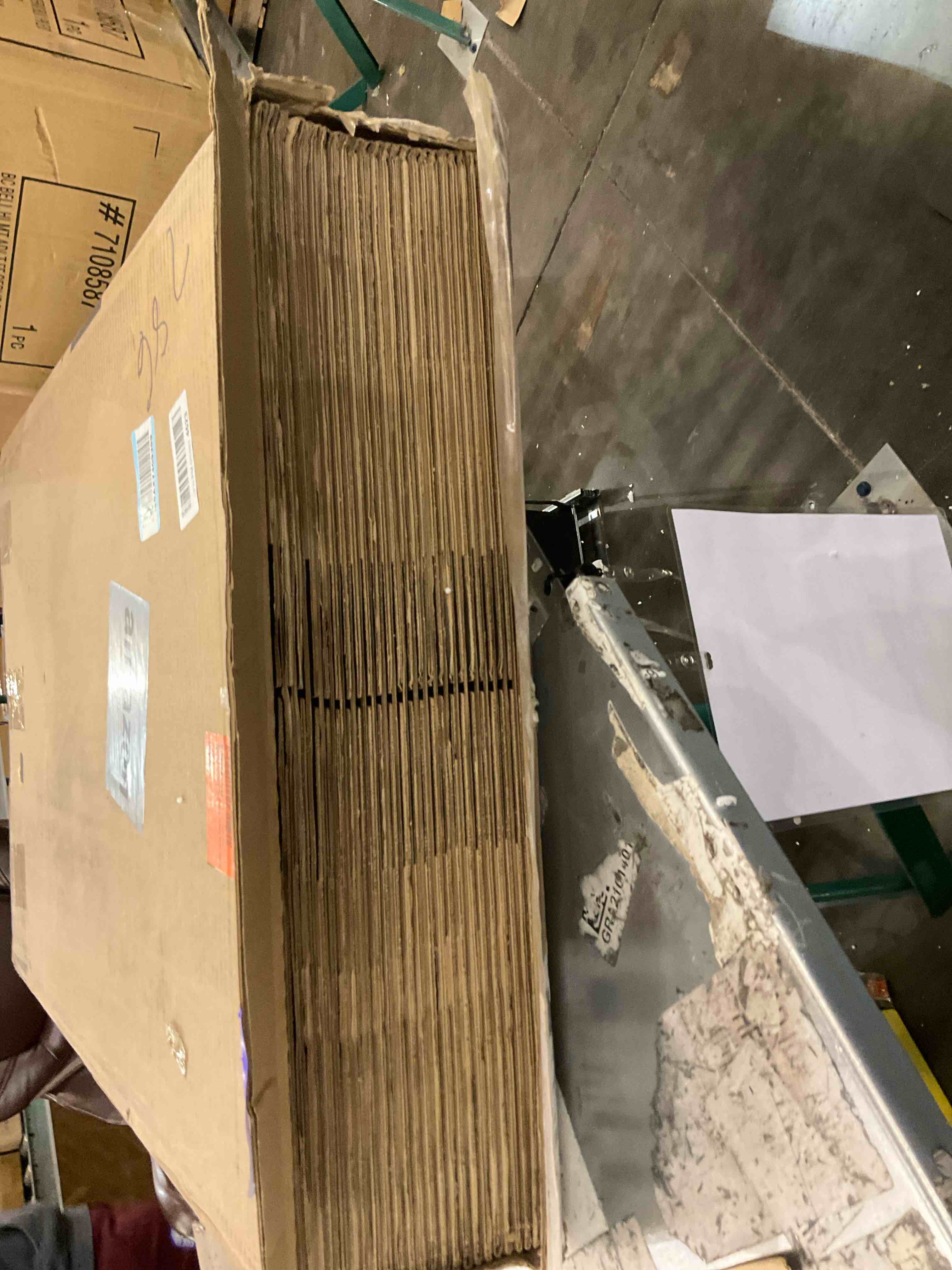 https://s3.amazonaws.com/lotting-images-prod/bidfta/PPE2500169_1746541613941.jpeg