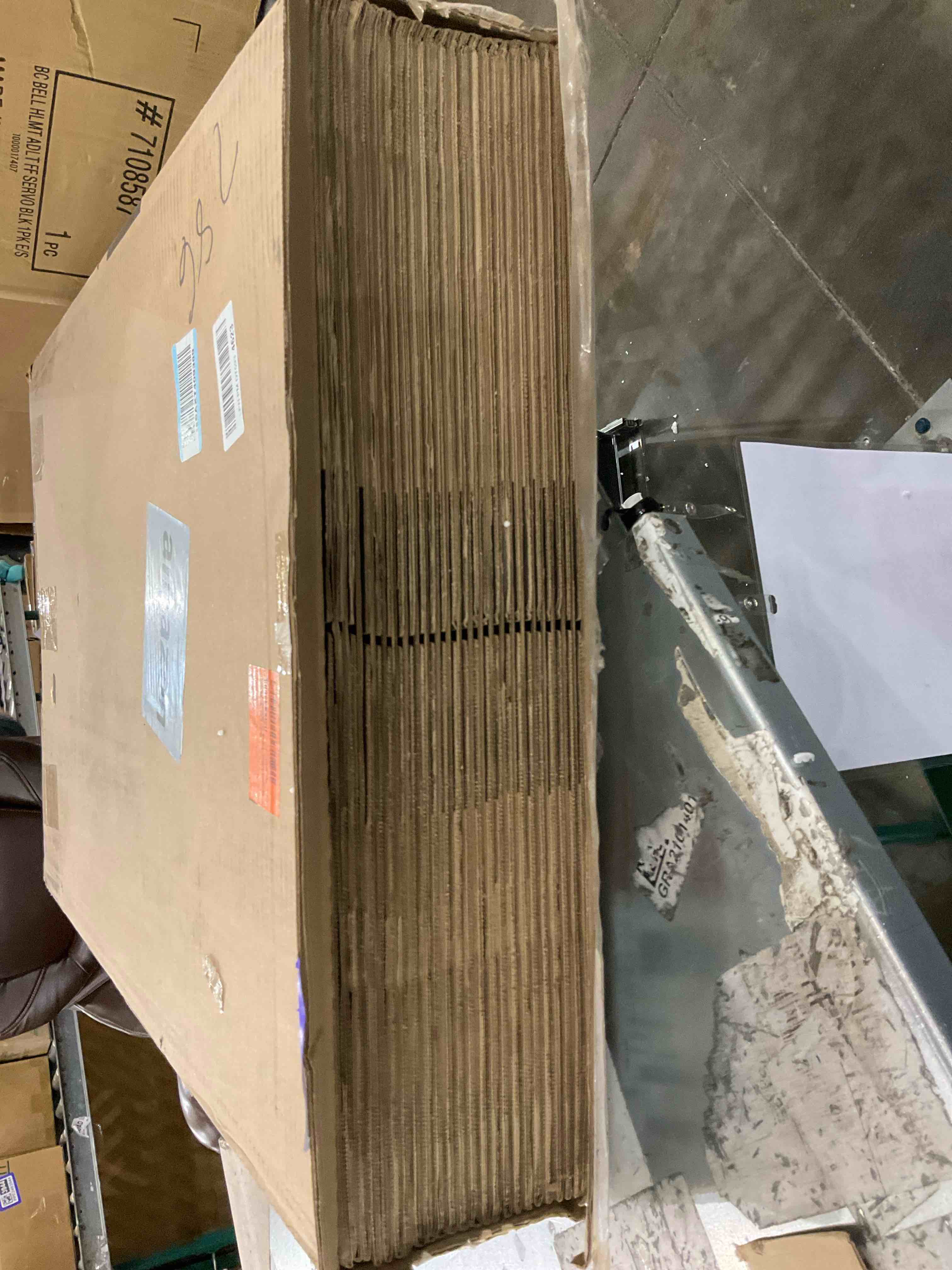 https://s3.amazonaws.com/lotting-images-prod/bidfta/PPE2500169_1746541614951.jpeg