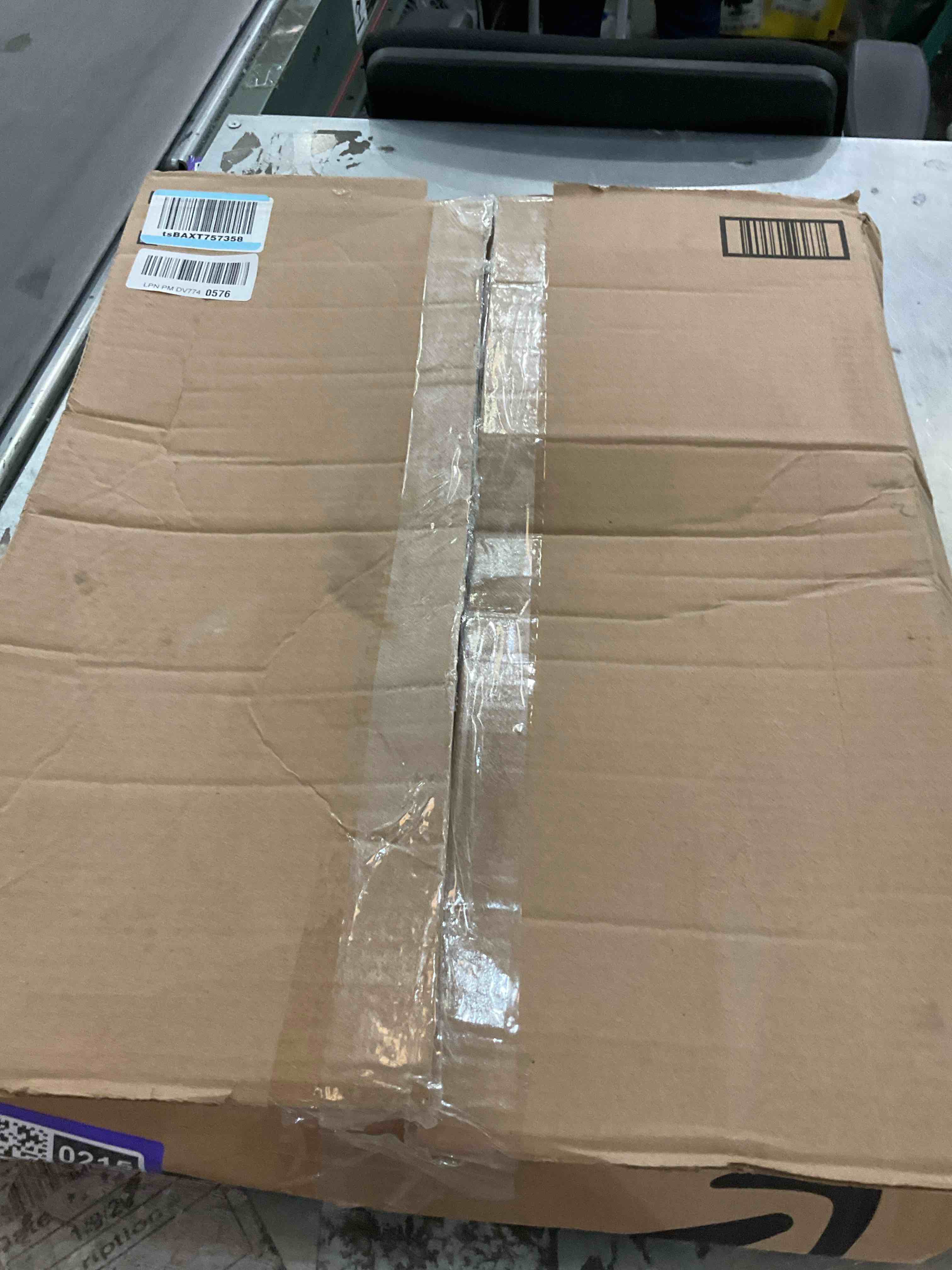 https://s3.amazonaws.com/lotting-images-prod/bidfta/PPE2500215_1746542626984.jpeg