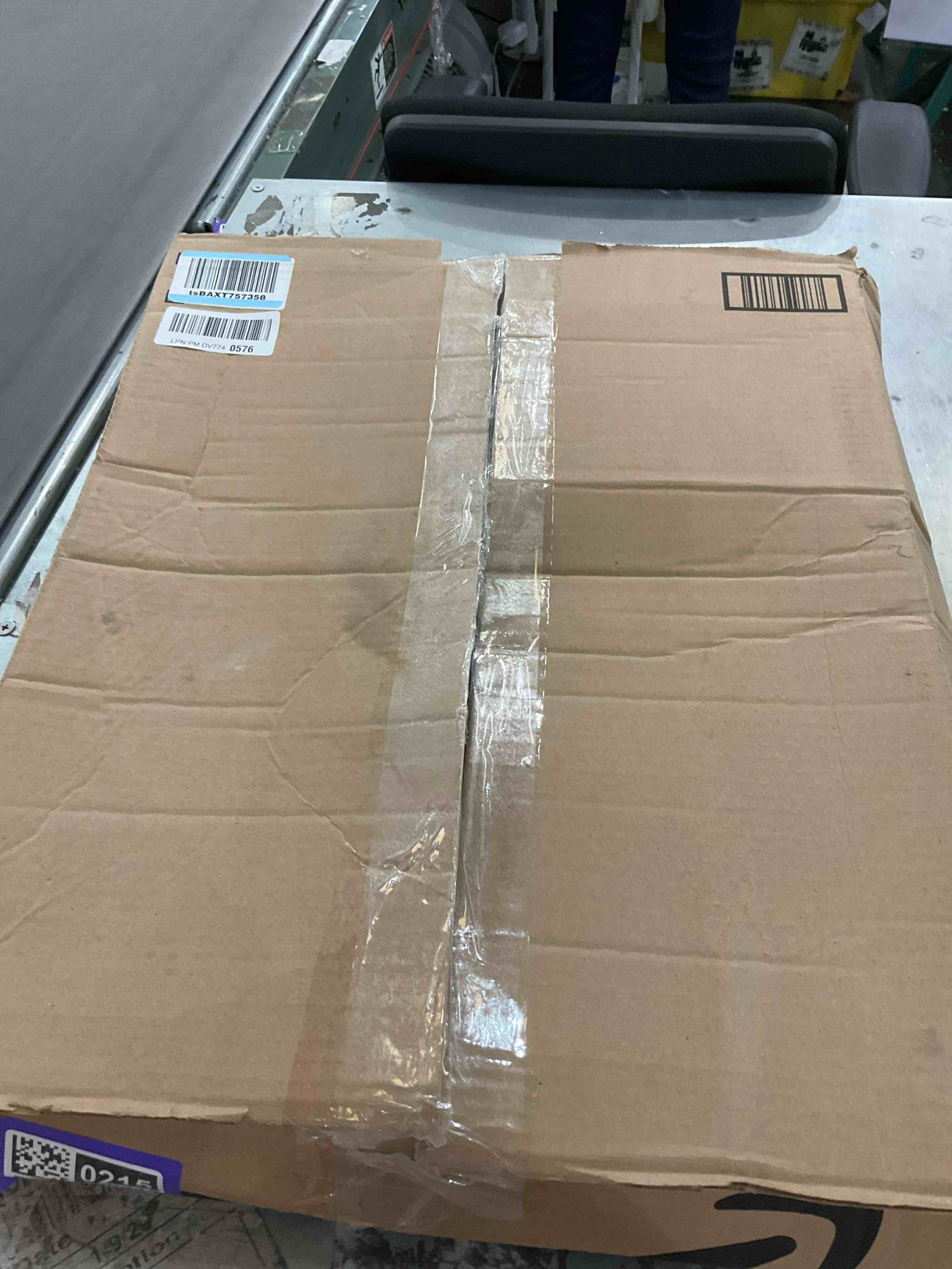 https://s3.amazonaws.com/lotting-images-prod/bidfta/PPE2500215_1746542627942.jpeg