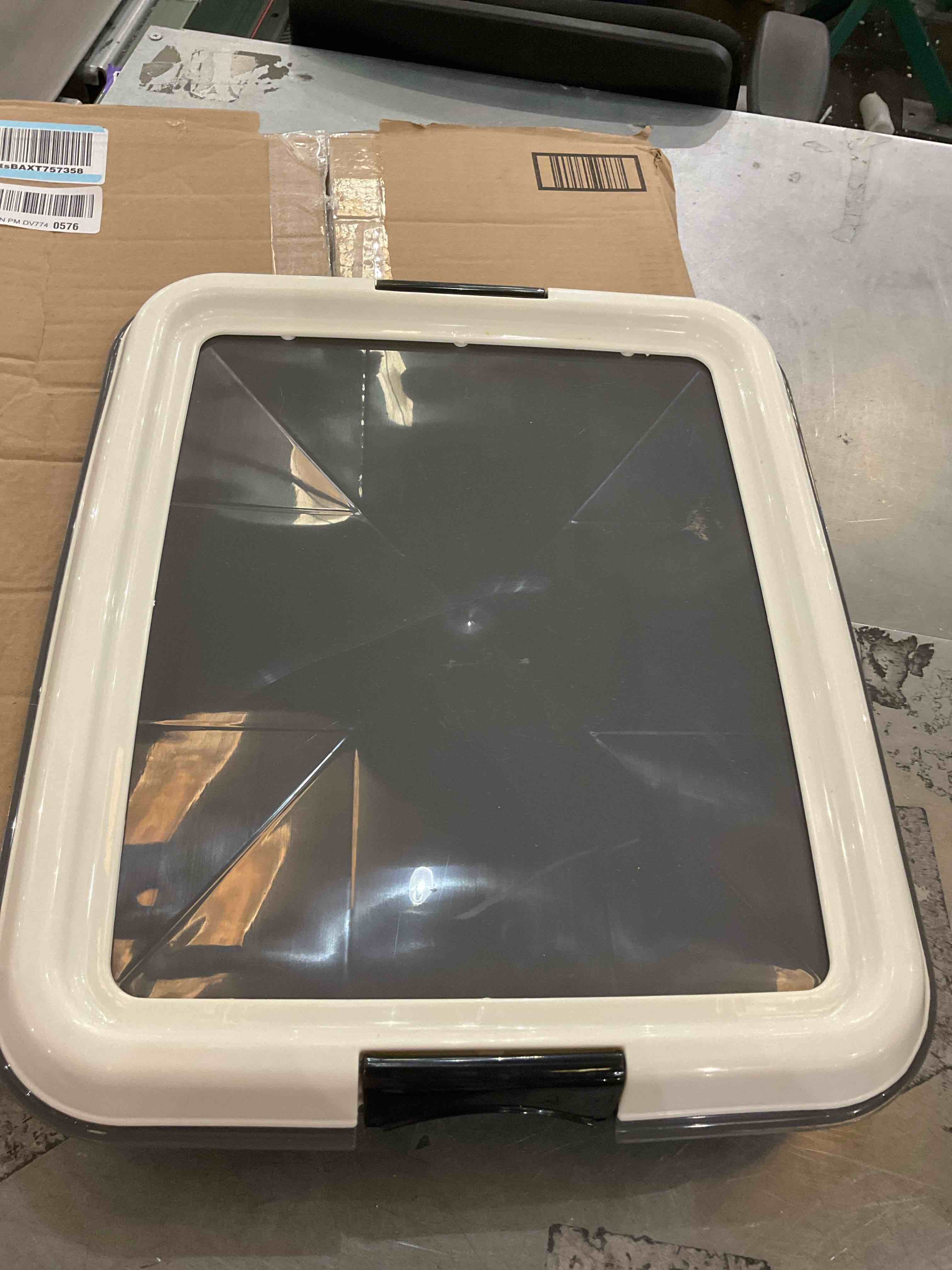 https://s3.amazonaws.com/lotting-images-prod/bidfta/PPE2500215_1746542639901.jpeg