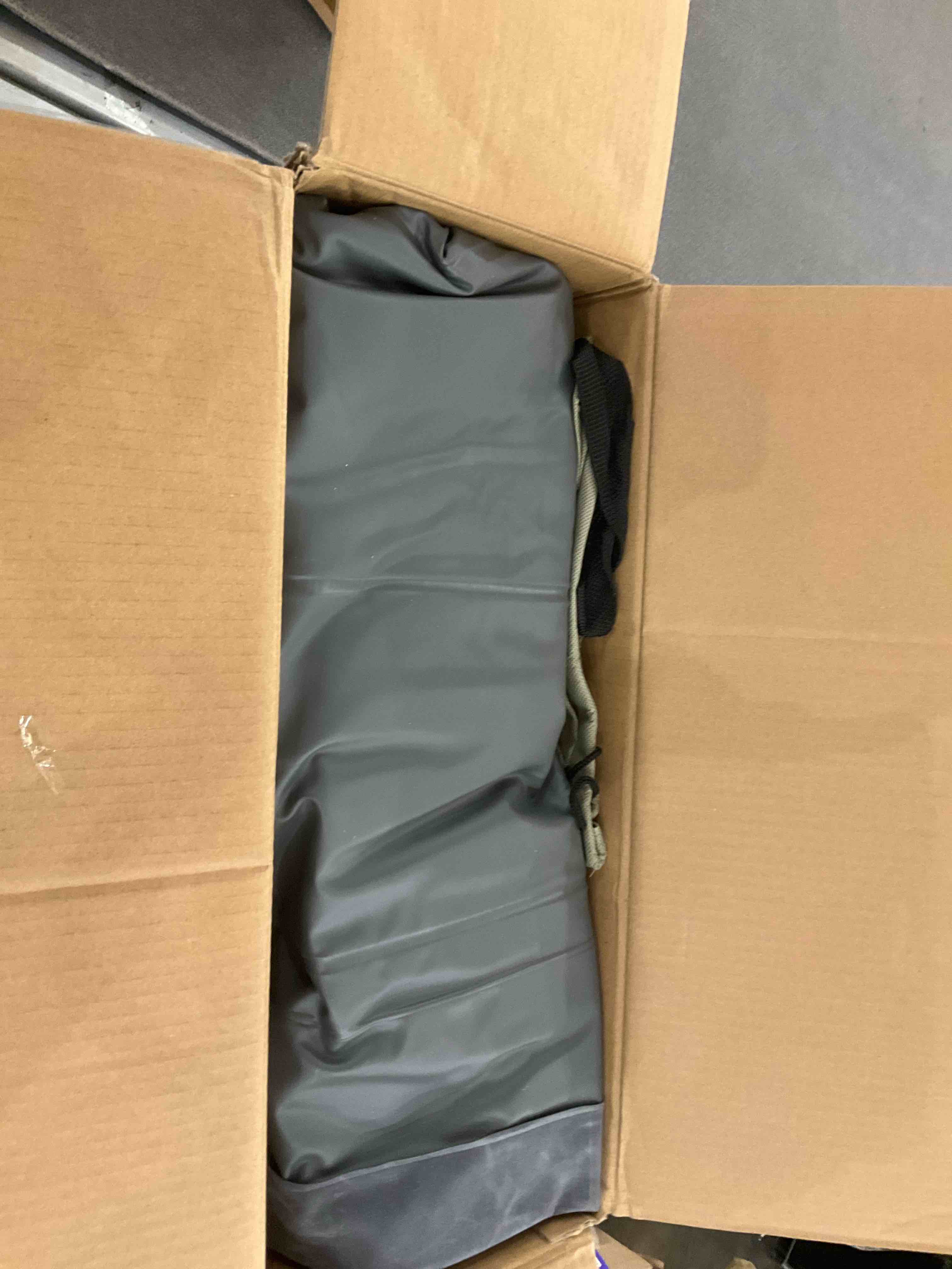 https://s3.amazonaws.com/lotting-images-prod/bidfta/PPE2500220_1746541162541.jpeg
