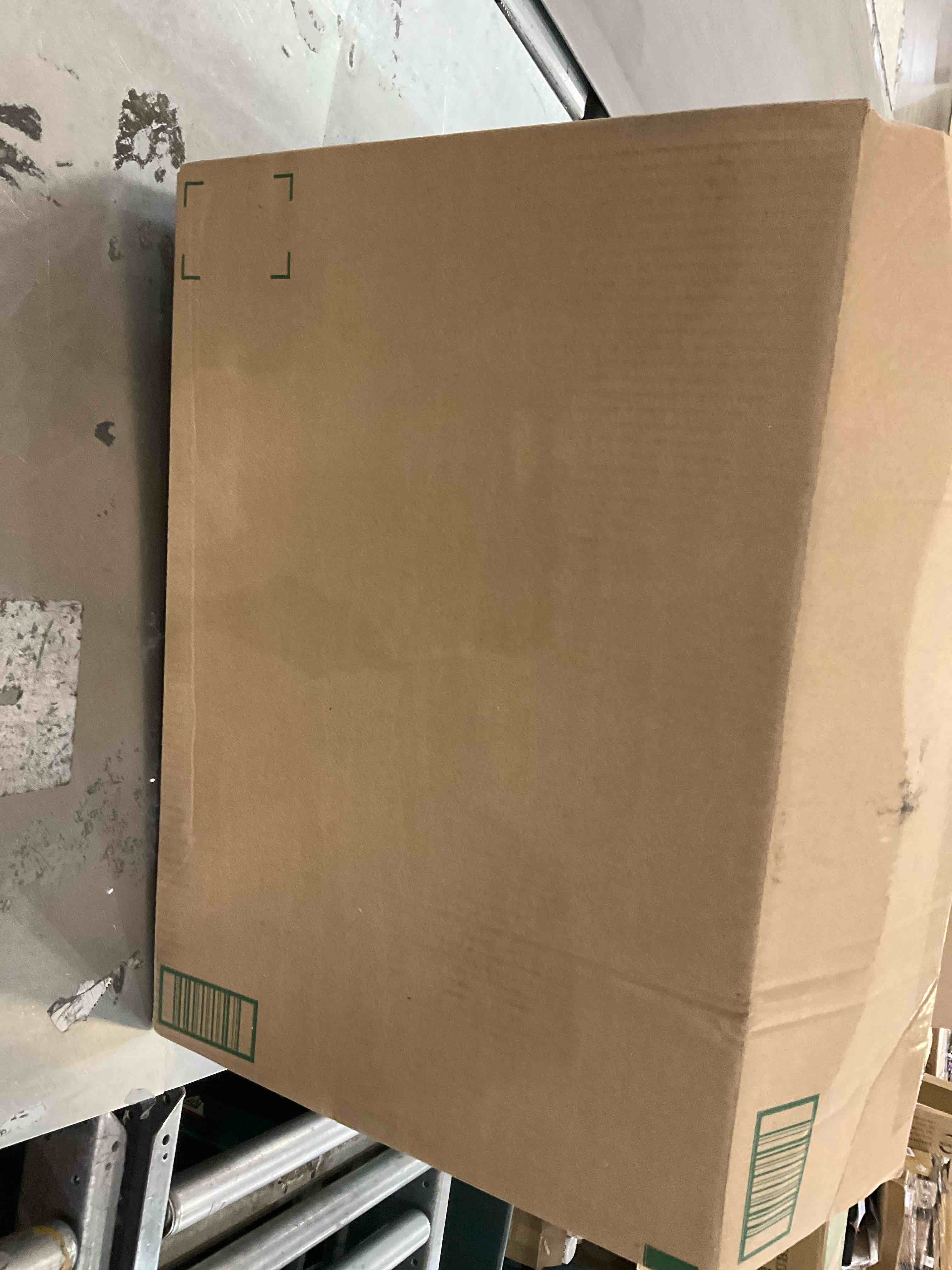https://s3.amazonaws.com/lotting-images-prod/bidfta/PPE2500225_1746540396064.jpeg