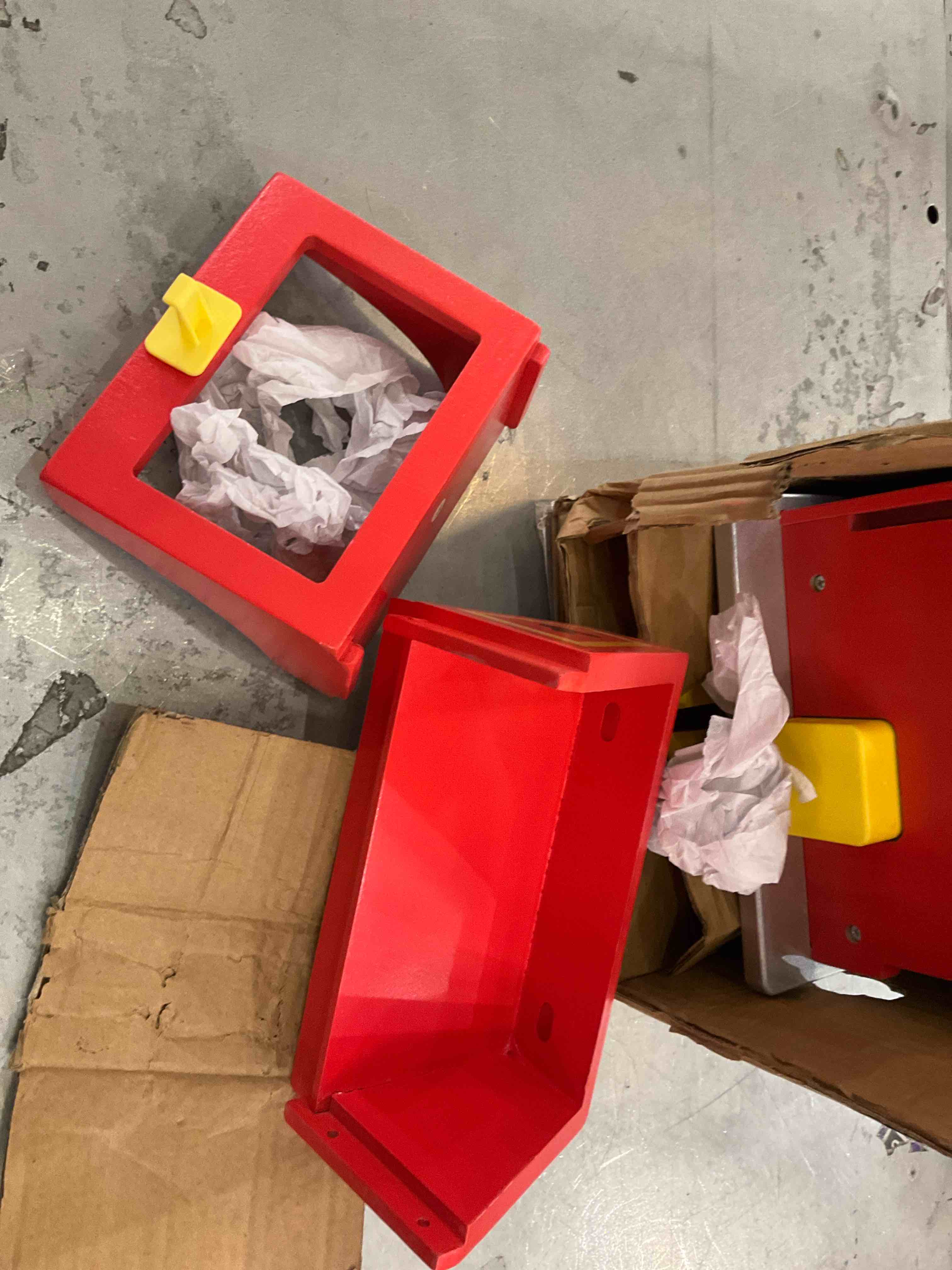 https://s3.amazonaws.com/lotting-images-prod/bidfta/PPE2500334_1746557162579.jpeg