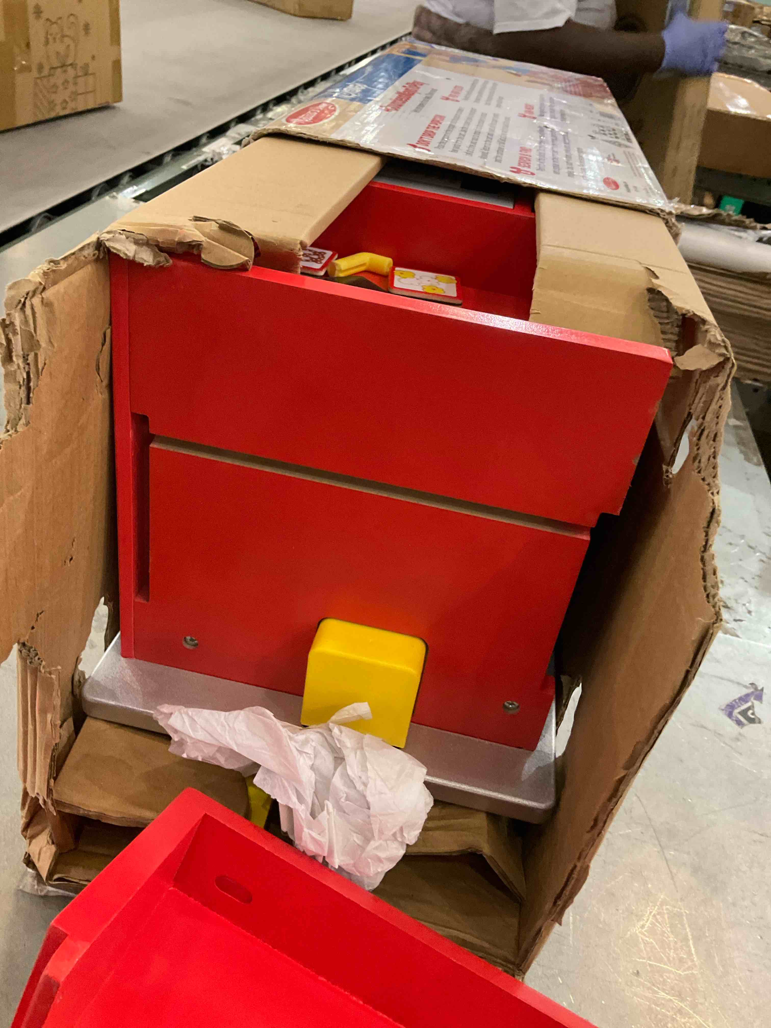 https://s3.amazonaws.com/lotting-images-prod/bidfta/PPE2500334_1746557164781.jpeg