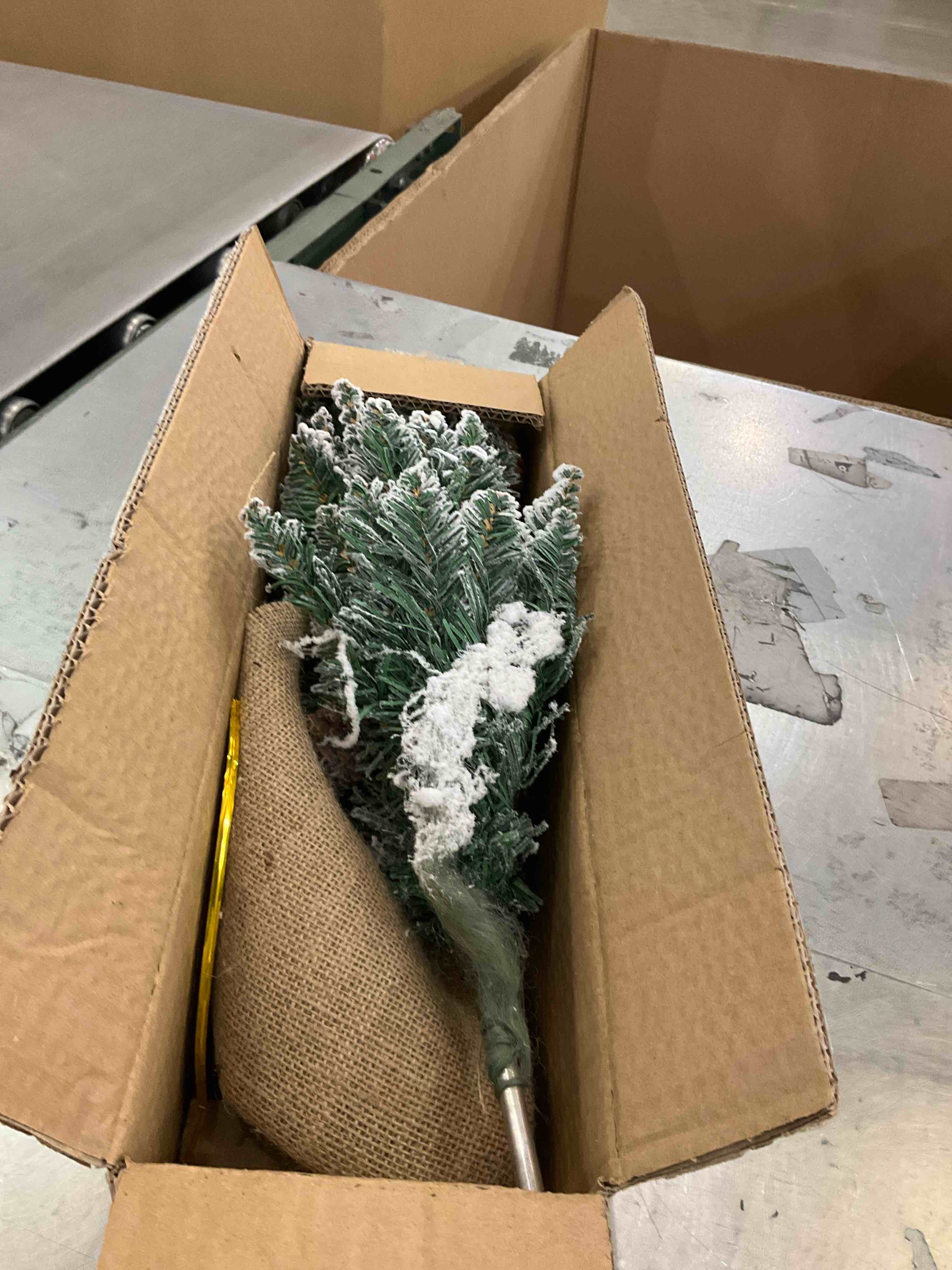 https://s3.amazonaws.com/lotting-images-prod/bidfta/PPE2500475_1746544149034.jpeg