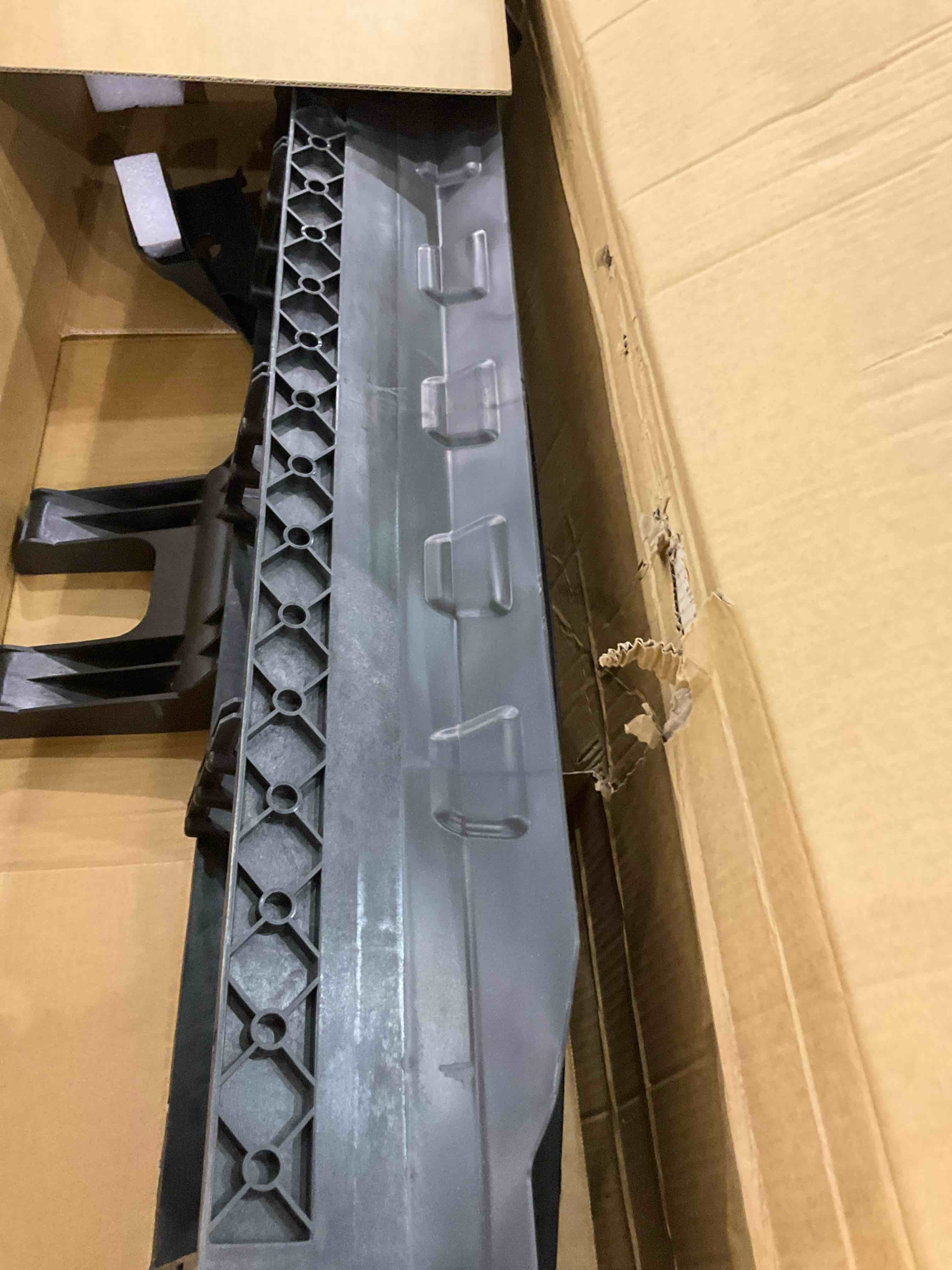 https://s3.amazonaws.com/lotting-images-prod/bidfta/PPE2500611_1746550425039.jpeg