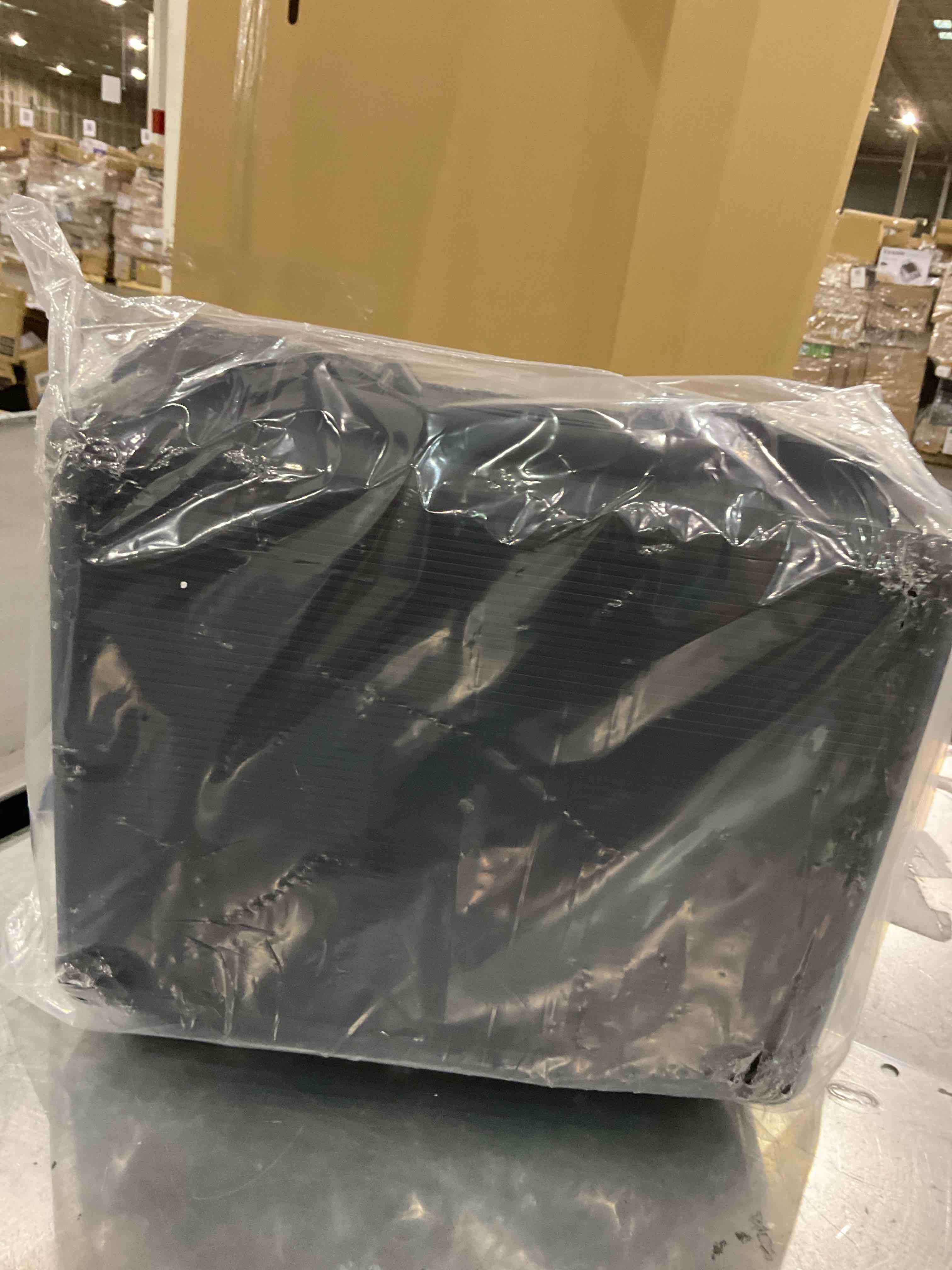 https://s3.amazonaws.com/lotting-images-prod/bidfta/PPE2500794_1746617920756.jpeg