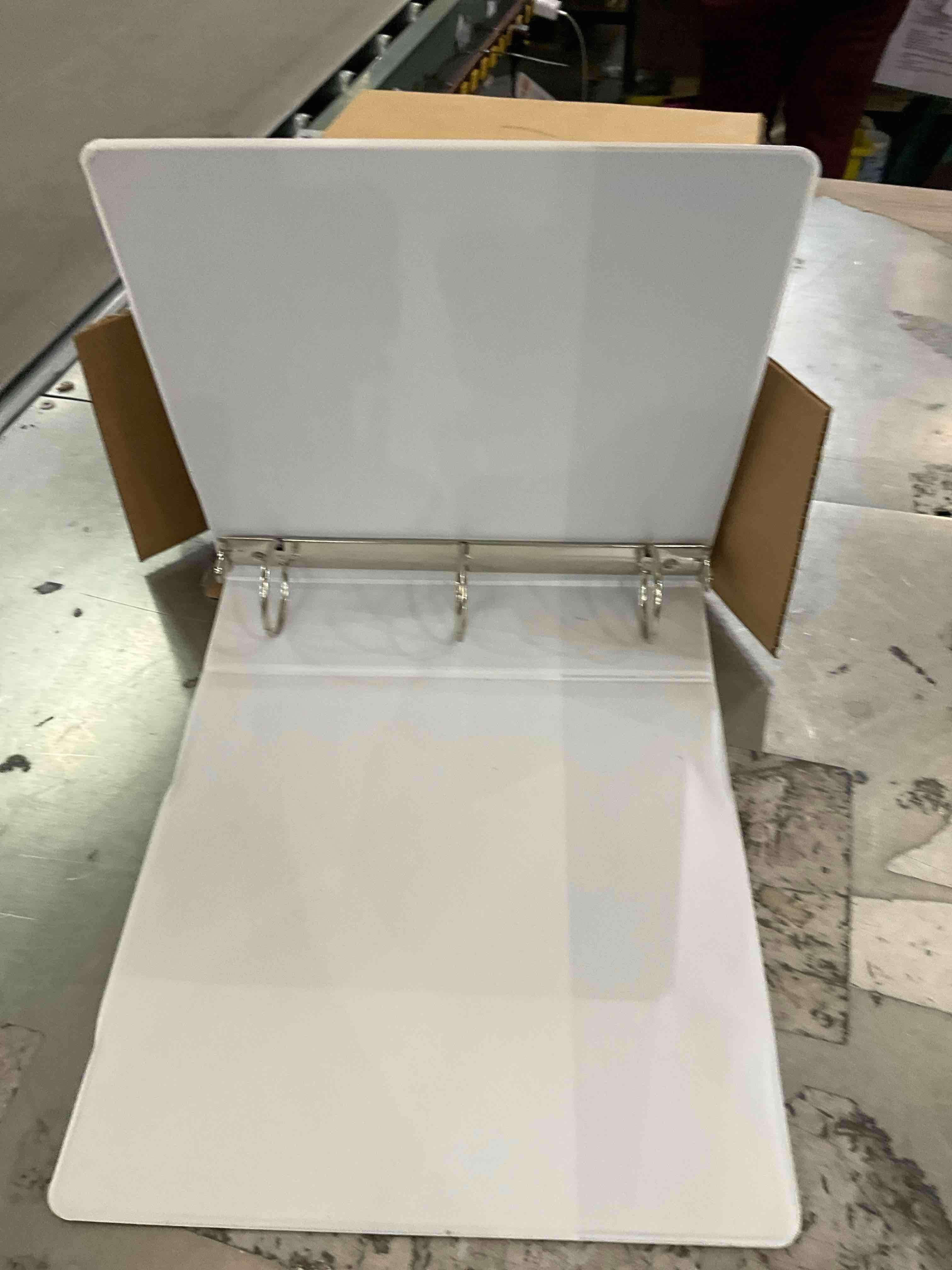 https://s3.amazonaws.com/lotting-images-prod/bidfta/PPE2500813_1746558969207.jpeg