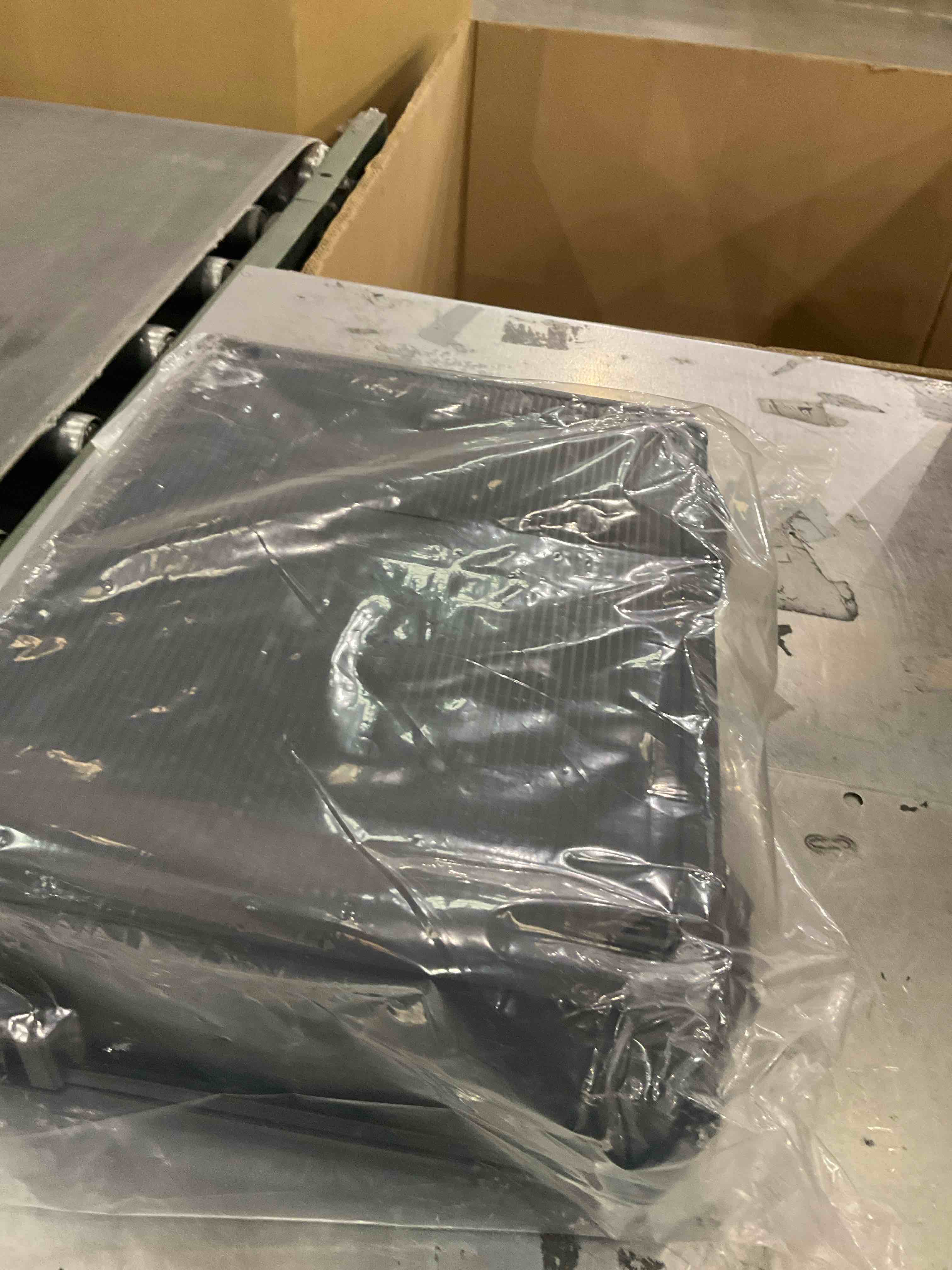 https://s3.amazonaws.com/lotting-images-prod/bidfta/PPE2500842_1746546287298.jpeg